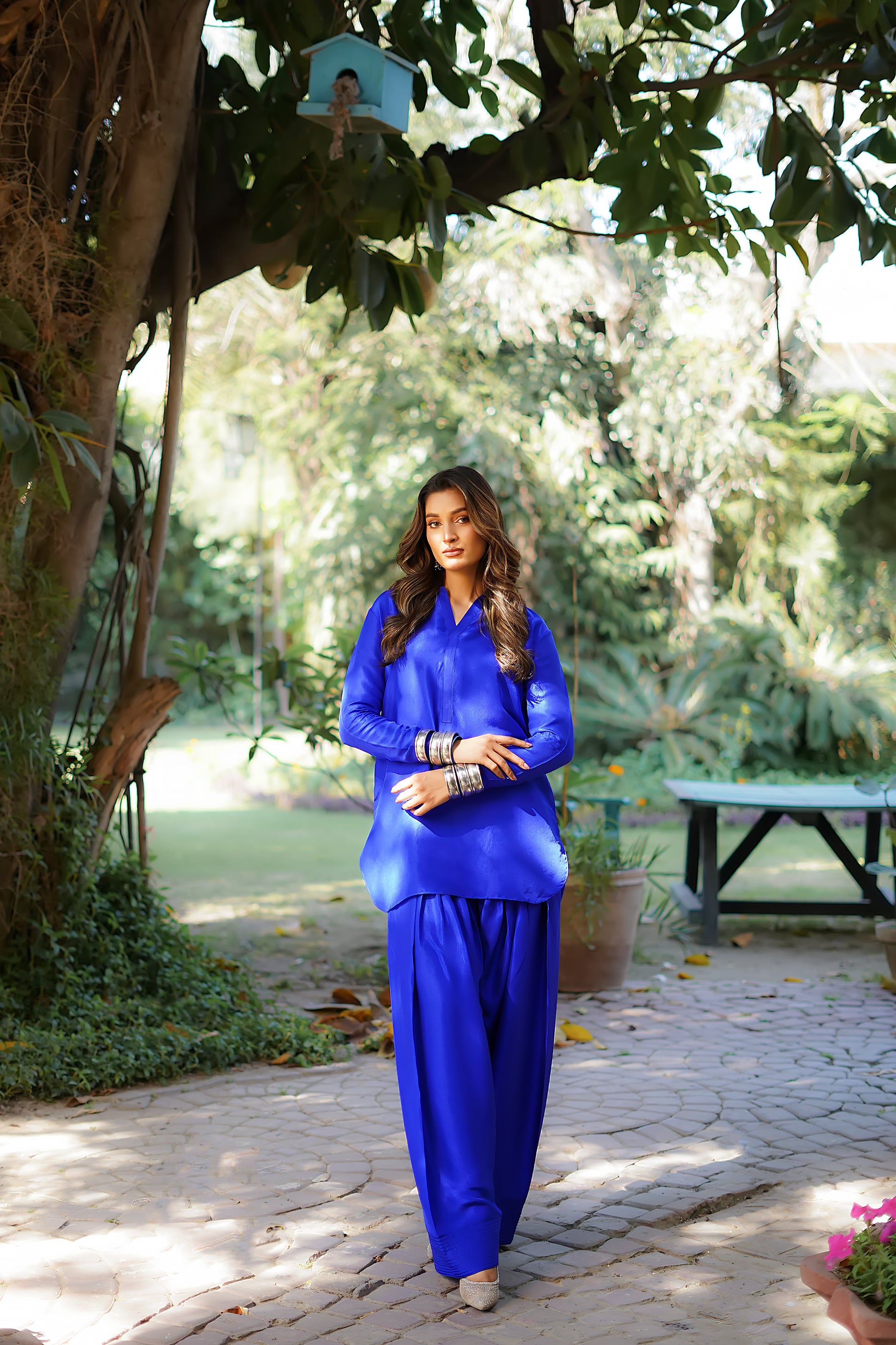 Erum Khan | Nue 25 | Cosmic Wave L Electric Blue Pure Raw Silk