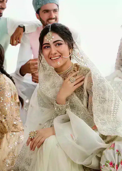 Akbar Aslam | Shadmani Luxury Formals 23 | Nahla - Pakistani Designer Dress - by Akbar Aslam | Type: Bridal - 100% Original at Saira Sultan