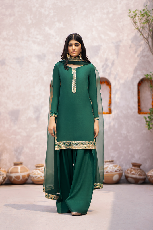 Erum Khan | Sakhiyan Formals | LILY - Pakistani Designer Dress - by Erum Khan | Type: Formal - 100% Original at Saira Sultan