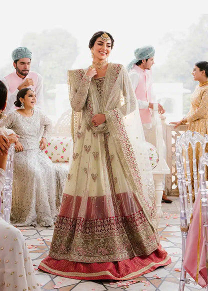 Akbar Aslam | Shadmani Luxury Formals 23 | Kaneel - Pakistani Designer Dress - by Akbar Aslam | Type: Luxury - 100% Original at Saira Sultan