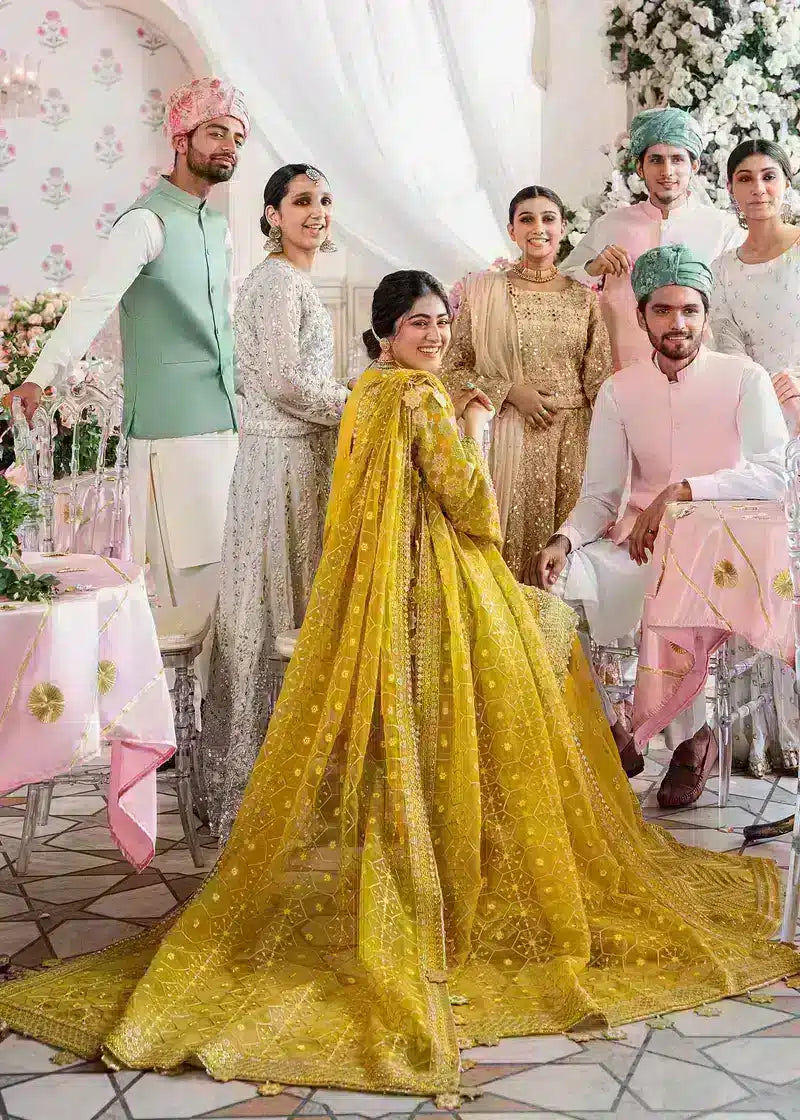 Akbar Aslam | Shadmani Luxury Formals 23 | Meena - Pakistani Designer Dress - by Akbar Aslam | Type: Bridal - 100% Original at Saira Sultan