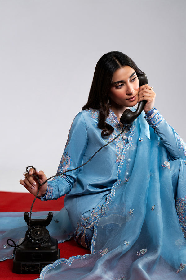 Nyra | Luxe Line Pret | Oura by Nyra - Designer Dress - Type : Luxury - Available at Saira Sultan - 100% Original 