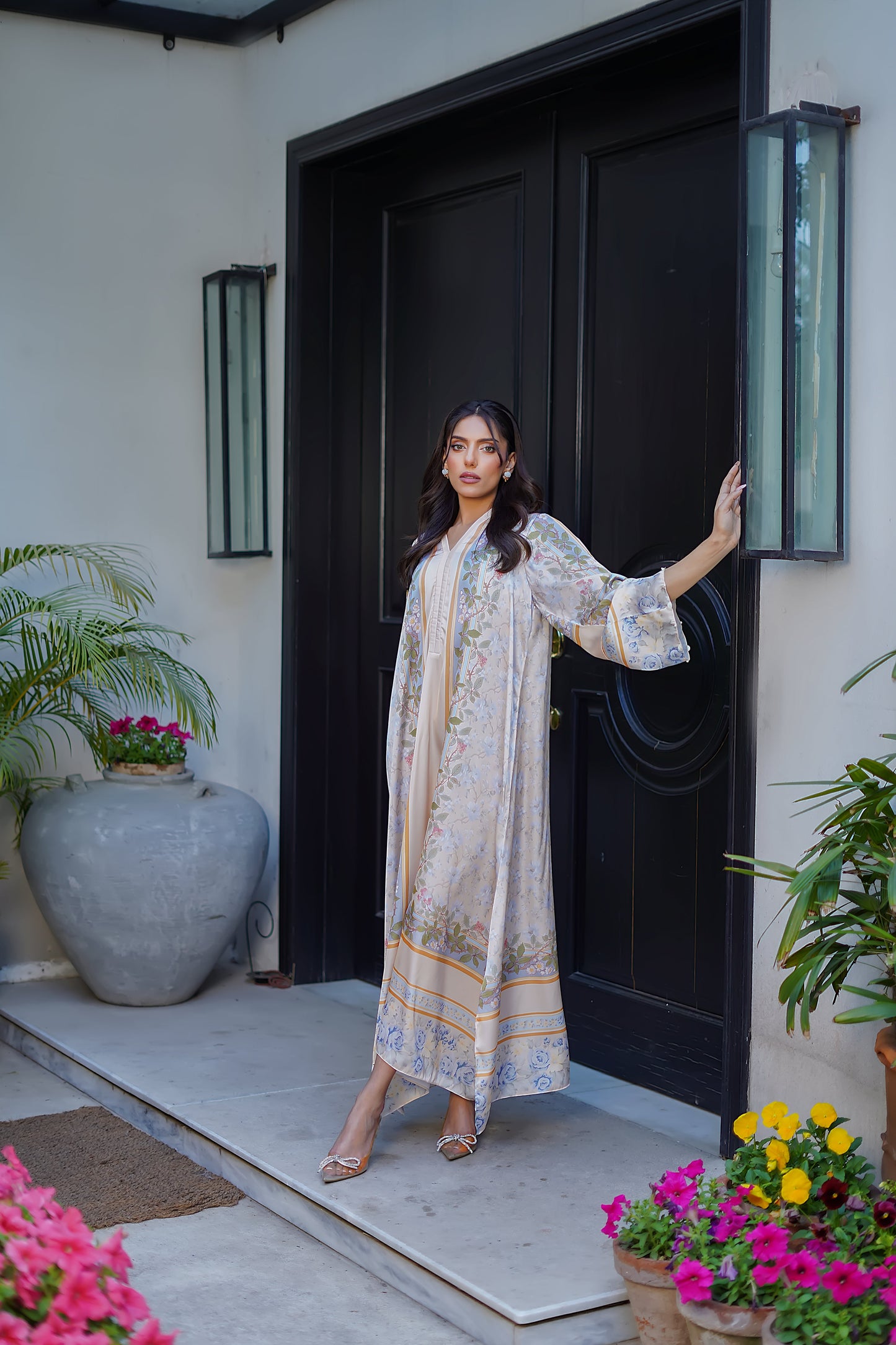 Erum Khan | Nue 25 | Sand Dune XL Off White Charmeuse Silk