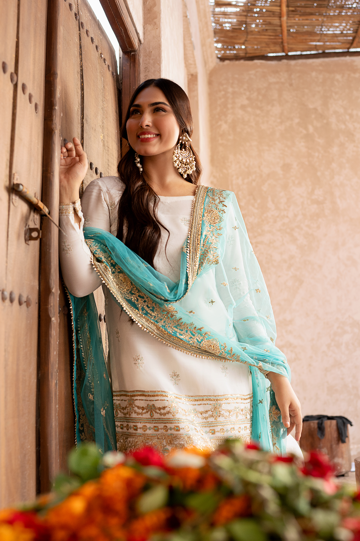 Erum Khan | Sakhiyan Formals | SUFAID PHOOL - Pakistani Designer Dress - by Erum Khan | Type: Formal - 100% Original at Saira Sultan