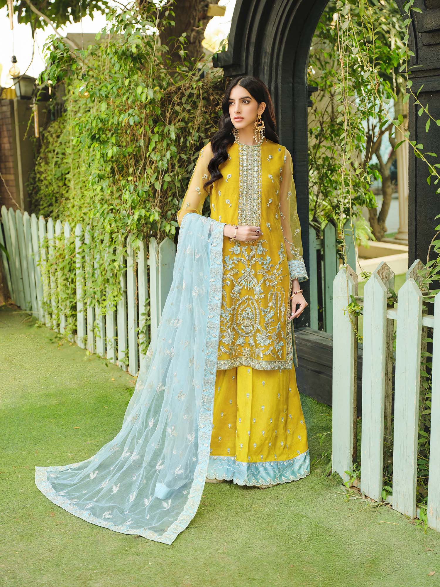 Nuriyaa | Gusel Formals | Azure