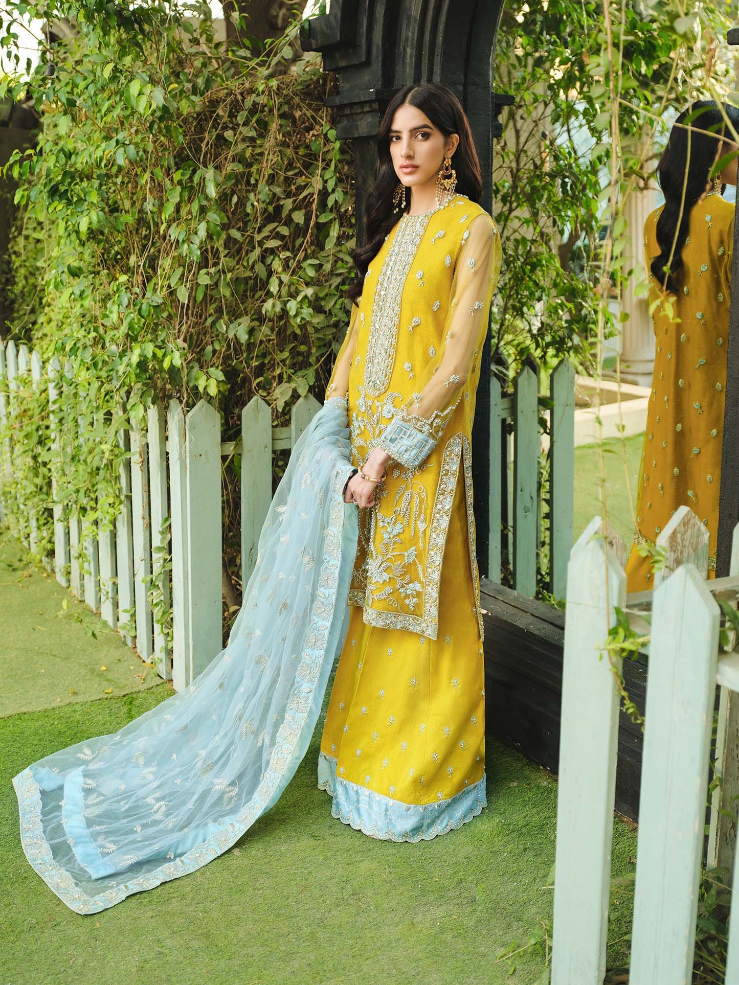 Nuriyaa | Gusel Formals | Azure