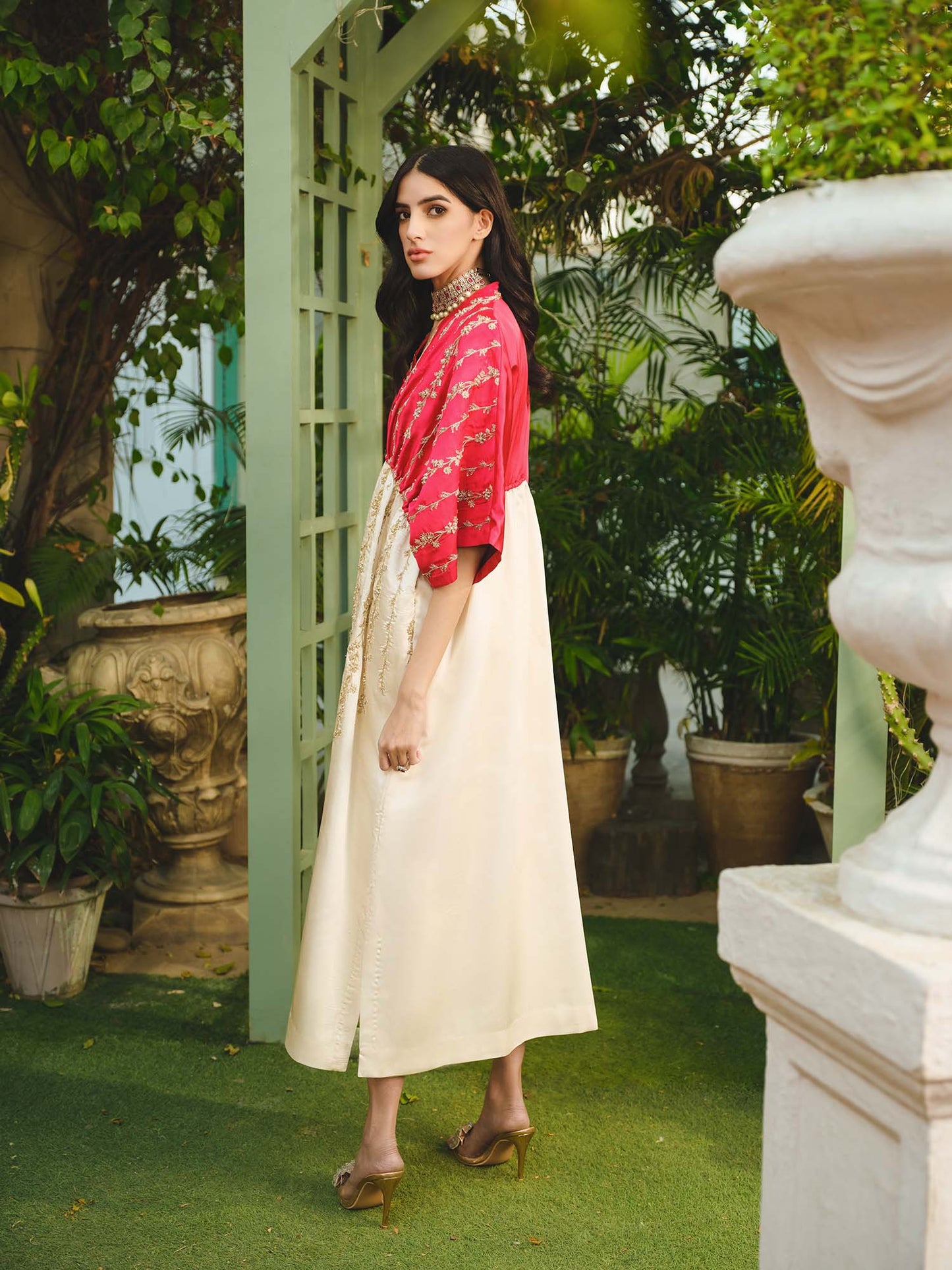 Nuriyaa | Gusel Formals | Gul