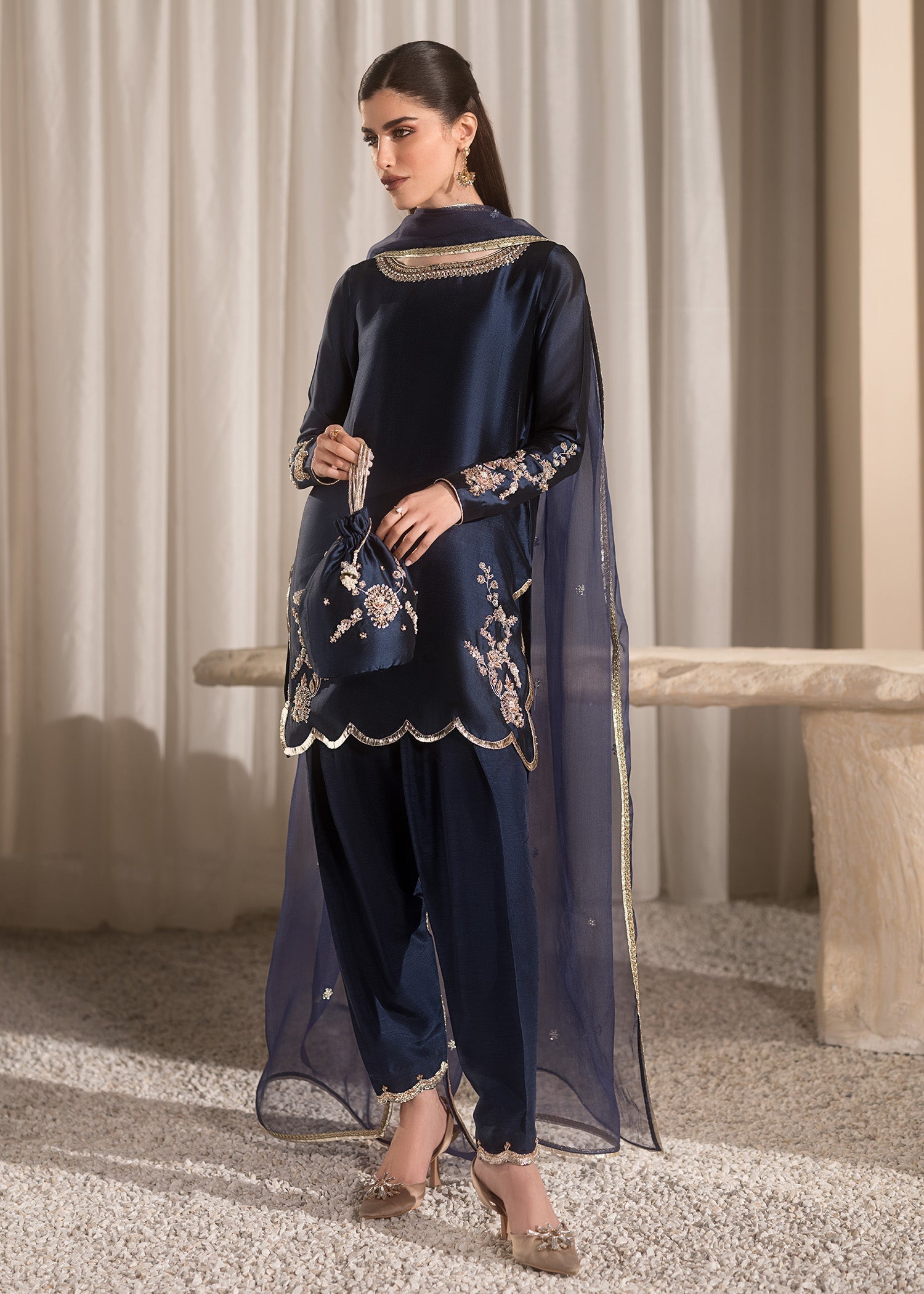 Mahum Asad | Breaking the Bar | Diva S Navy Blue Pure Silk Tissue