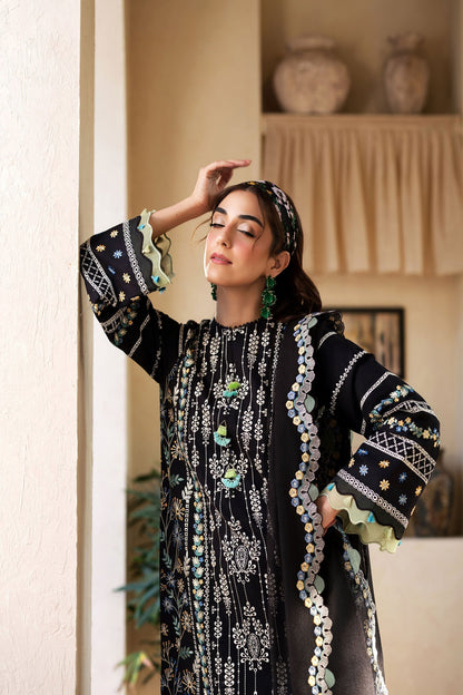 Maryam Hussain | Luxury Lawn 25 | Dawn M Black Lawn