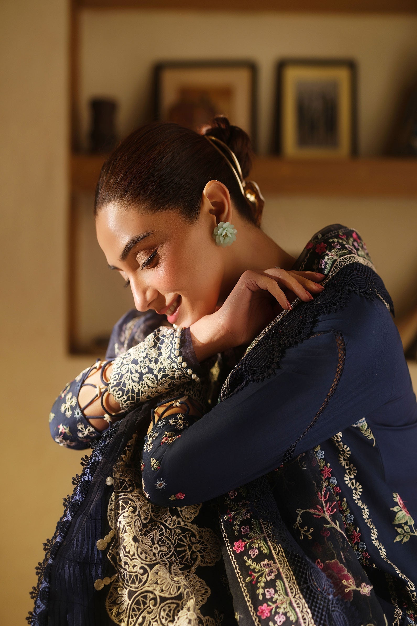 Maryam Hussain | Luxury Lawn 25 | Twilight M Navy Lawn