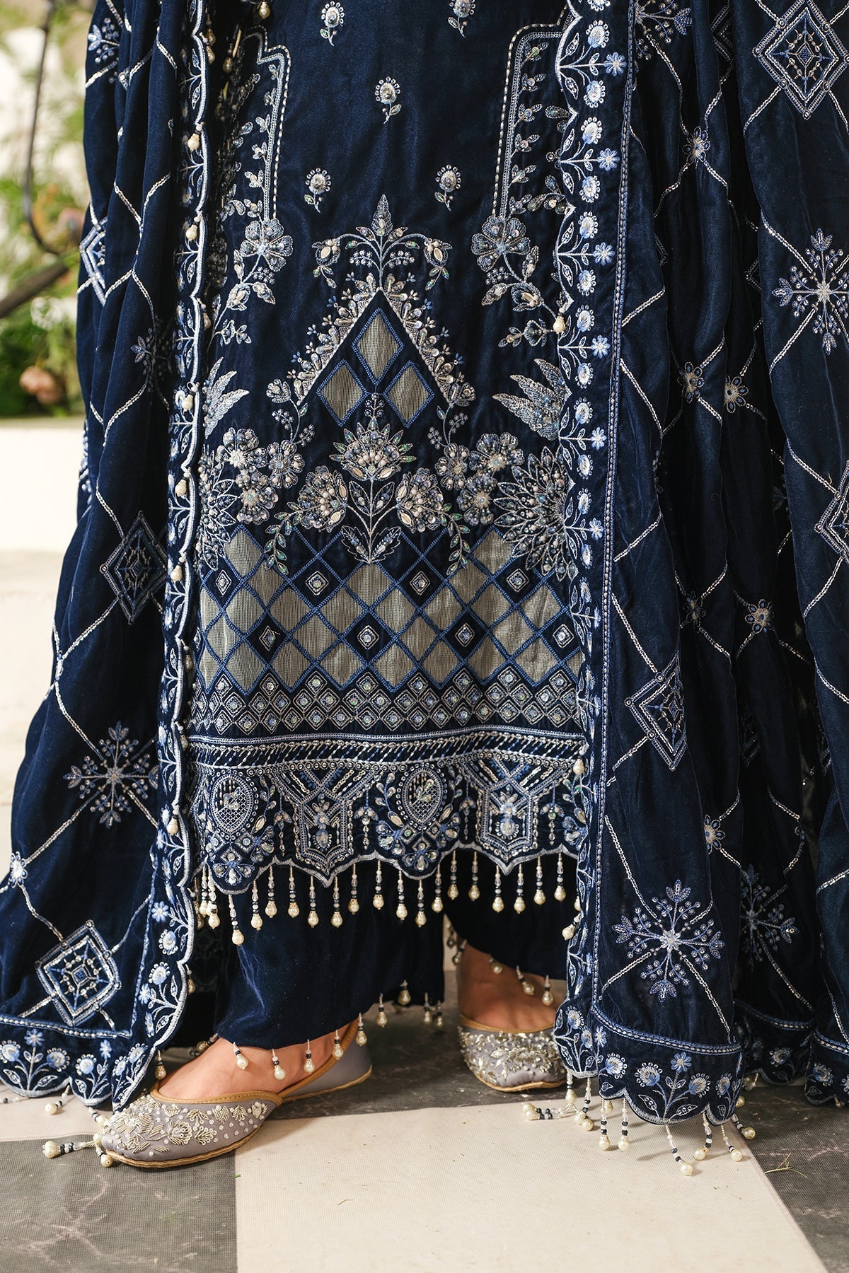 Raeesa Premium | Sheen Luxury Velvet | Soil M Dark Blue Velvet