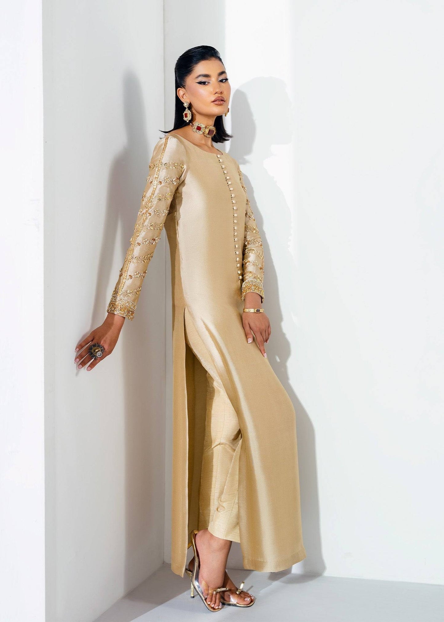 Mahum Asad | The Remix Edit | Jazz - Pakistani Designer Dress - by Mahum Asad | Type: Ladies Clothes - 100% Original at Saira Sultan