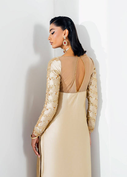 Mahum Asad | The Remix Edit | Jazz - Pakistani Designer Dress - by Mahum Asad | Type: Ladies Clothes - 100% Original at Saira Sultan