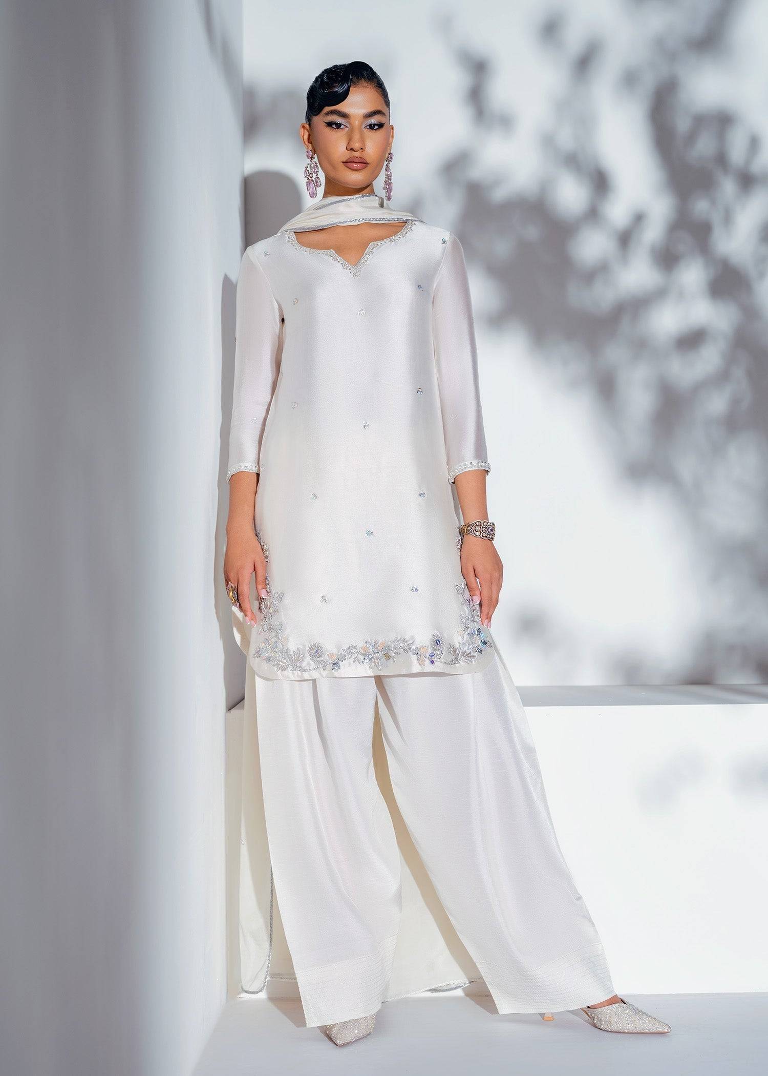 Mahum Asad | The Remix Edit | Folk - Pakistani Designer Dress - by Mahum Asad | Type: Ladies Clothes - 100% Original at Saira Sultan