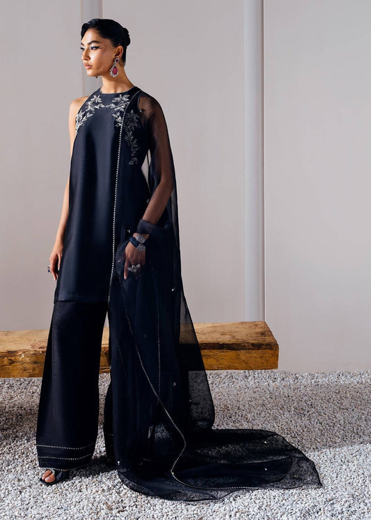 Mahum Asad | The Remix Edit | Rock - Pakistani Designer Dress - by Mahum Asad | Type: Ladies Clothes - 100% Original at Saira Sultan