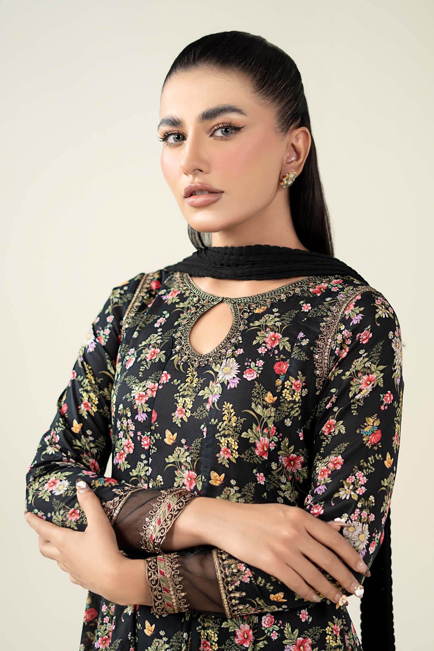 Maria B | Pre Fall Dresses | 3 Piece Printed Lawn Suit KK - Pakistani Designer Dress - by Maria B - Type : Ladies Clothes - 100% Original at Saira Sultan