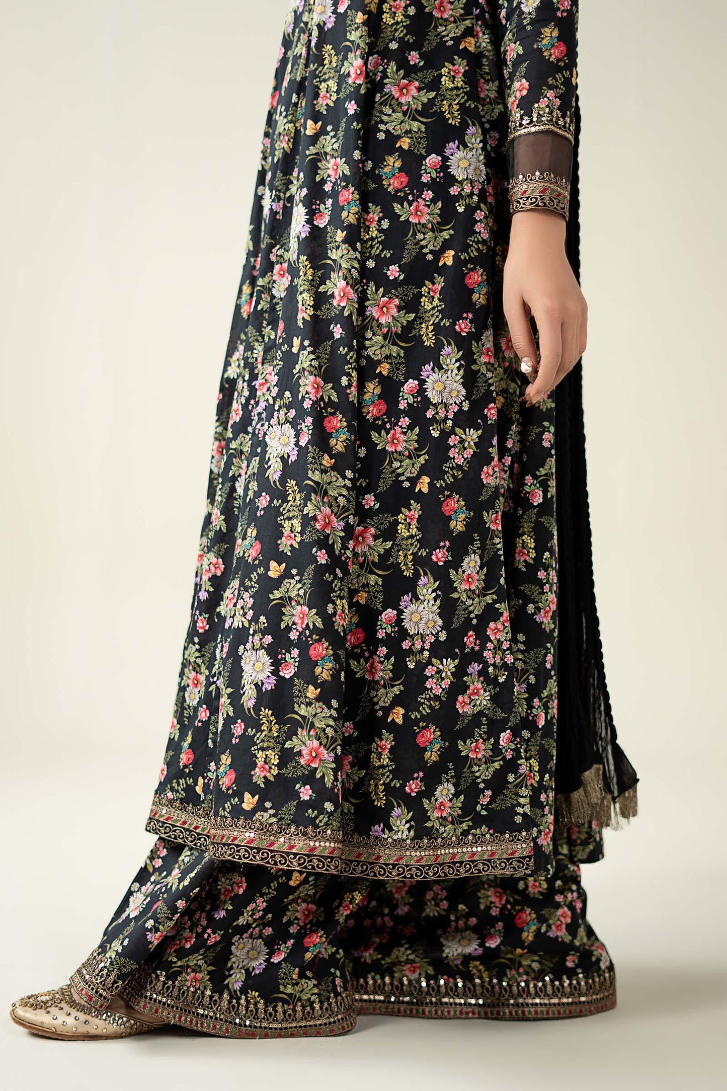 Maria B | Pre Fall Dresses | 3 Piece Printed Lawn Suit KK - Pakistani Designer Dress - by Maria B - Type : Ladies Clothes - 100% Original at Saira Sultan