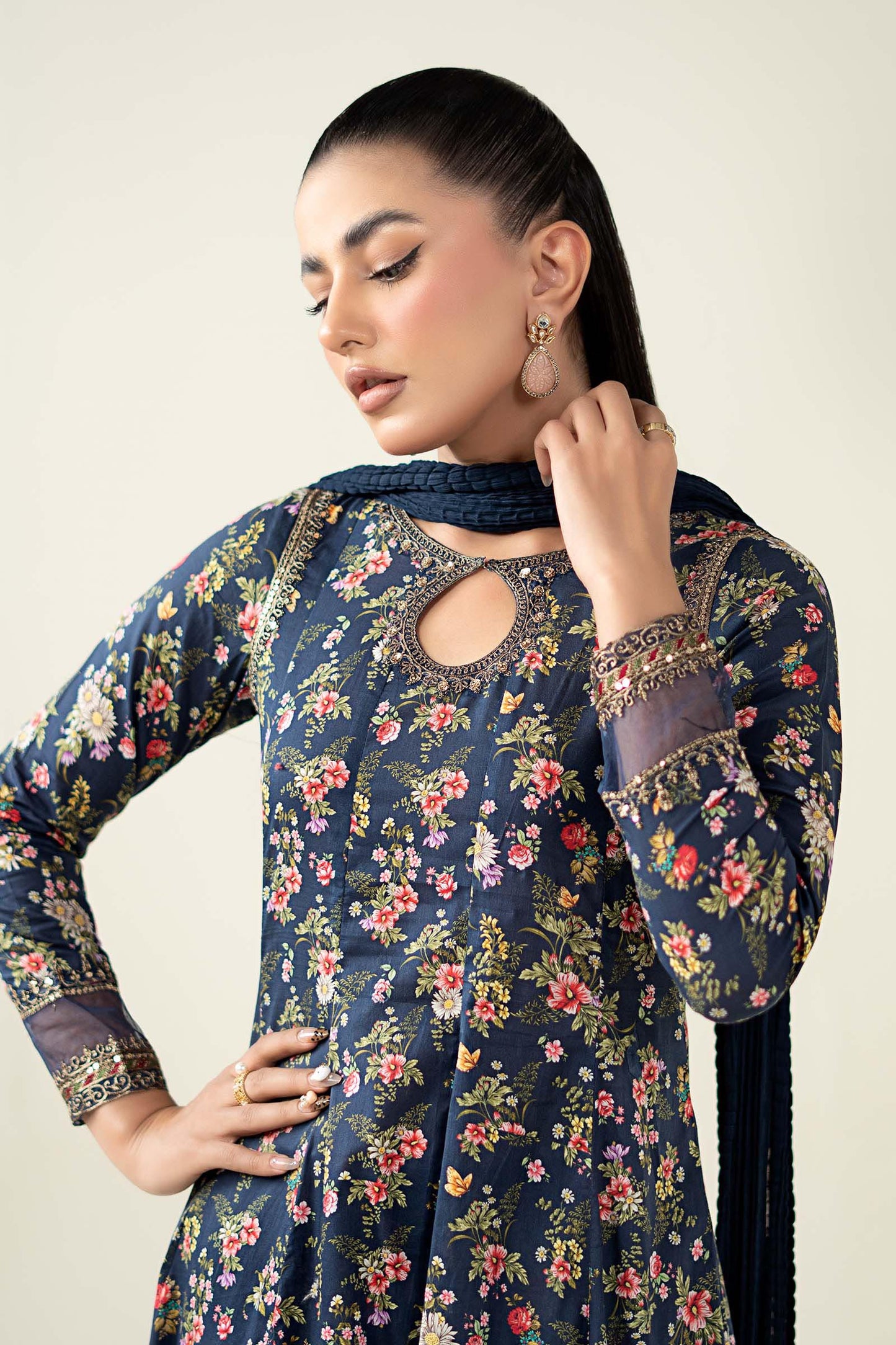 Maria B | Pre Fall Dresses | 3 Piece Printed Lawn Suit LL - Pakistani Designer Dress - by Maria B - Type : Ladies Clothes - 100% Original at Saira Sultan