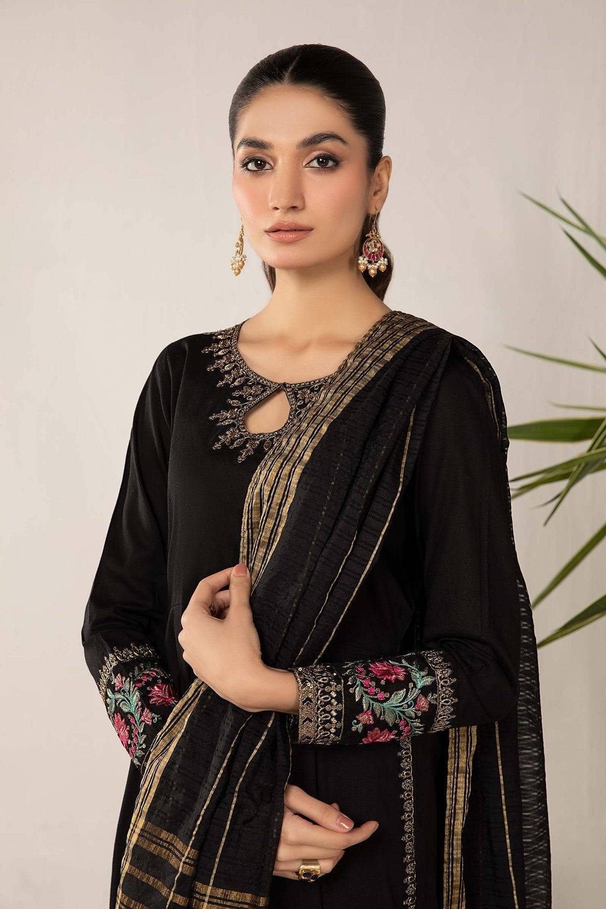Maria B | Casual Pret 2024 | DW-EF24-115 - Pakistani Designer Dress - by Maria B | Type: Casuals - 100% Original at Saira Sultan