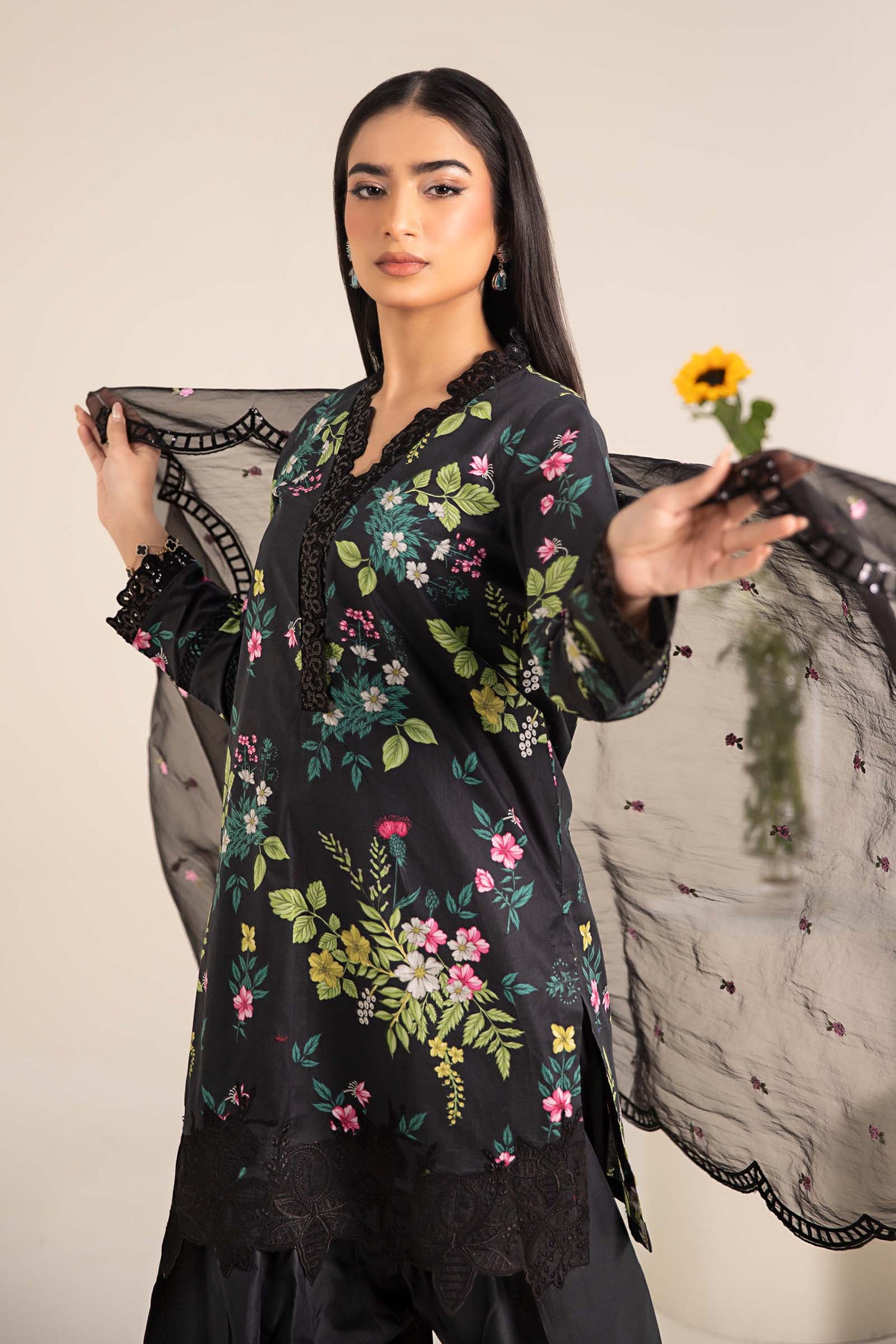 Maira B | Ready to Wear | DW-EF25-27 S Black