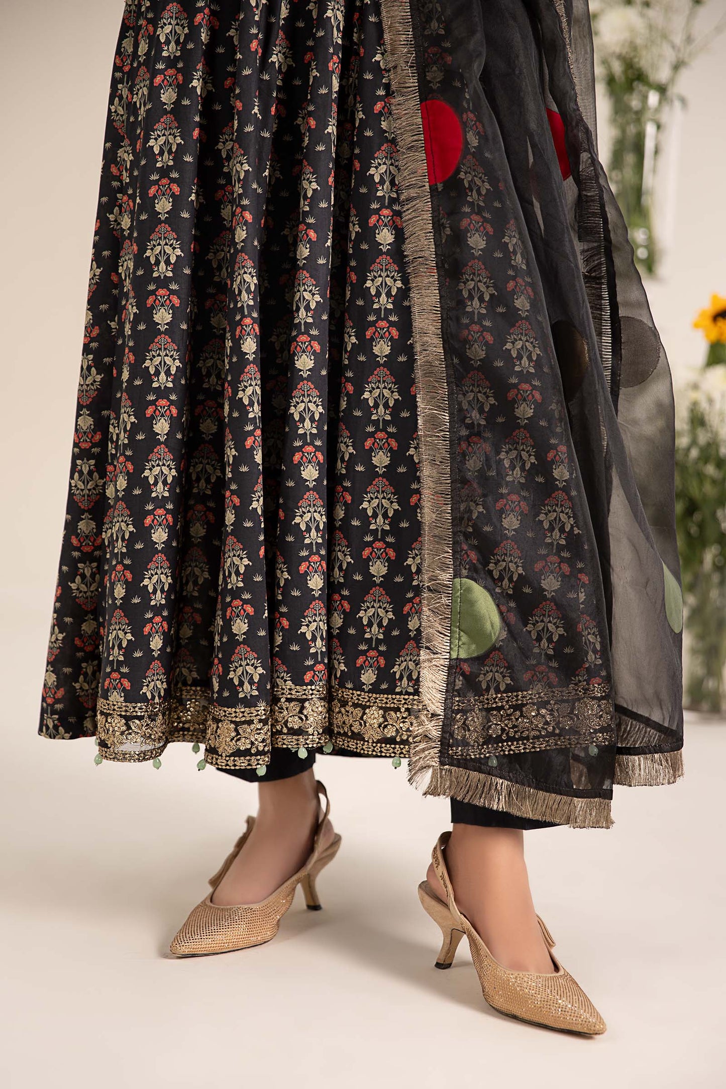 Maira B | Ready to Wear | DW-EF25-54 XL Black