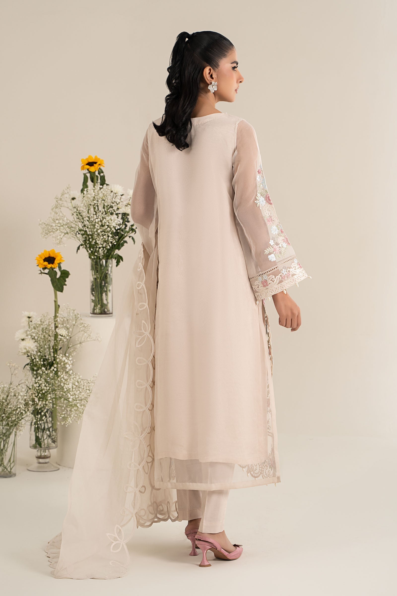 Maira B | Ready to Wear | DW-EF25-02