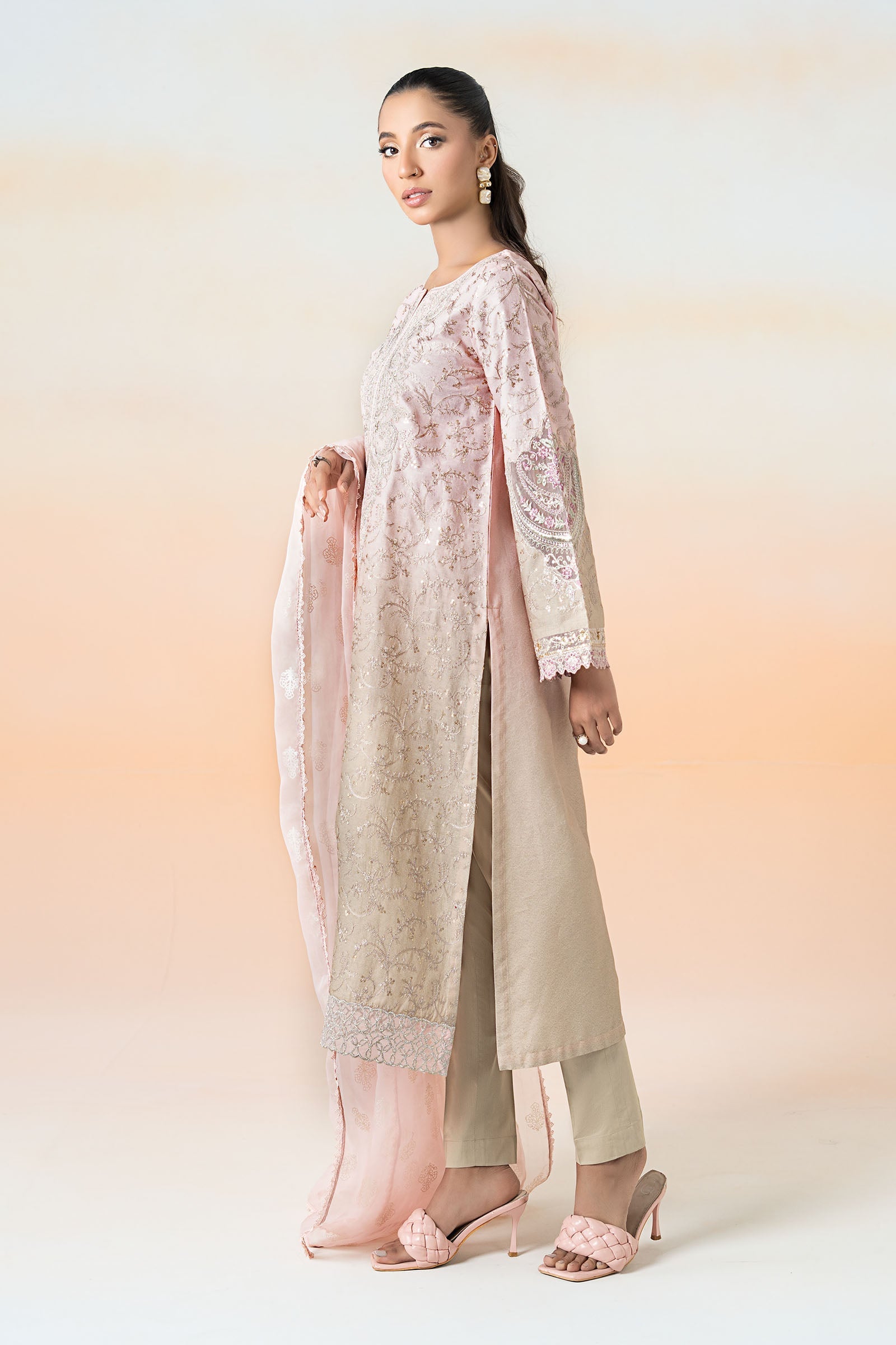 Maira B | Ready to Wear | DW-EF25-13 XL Pink