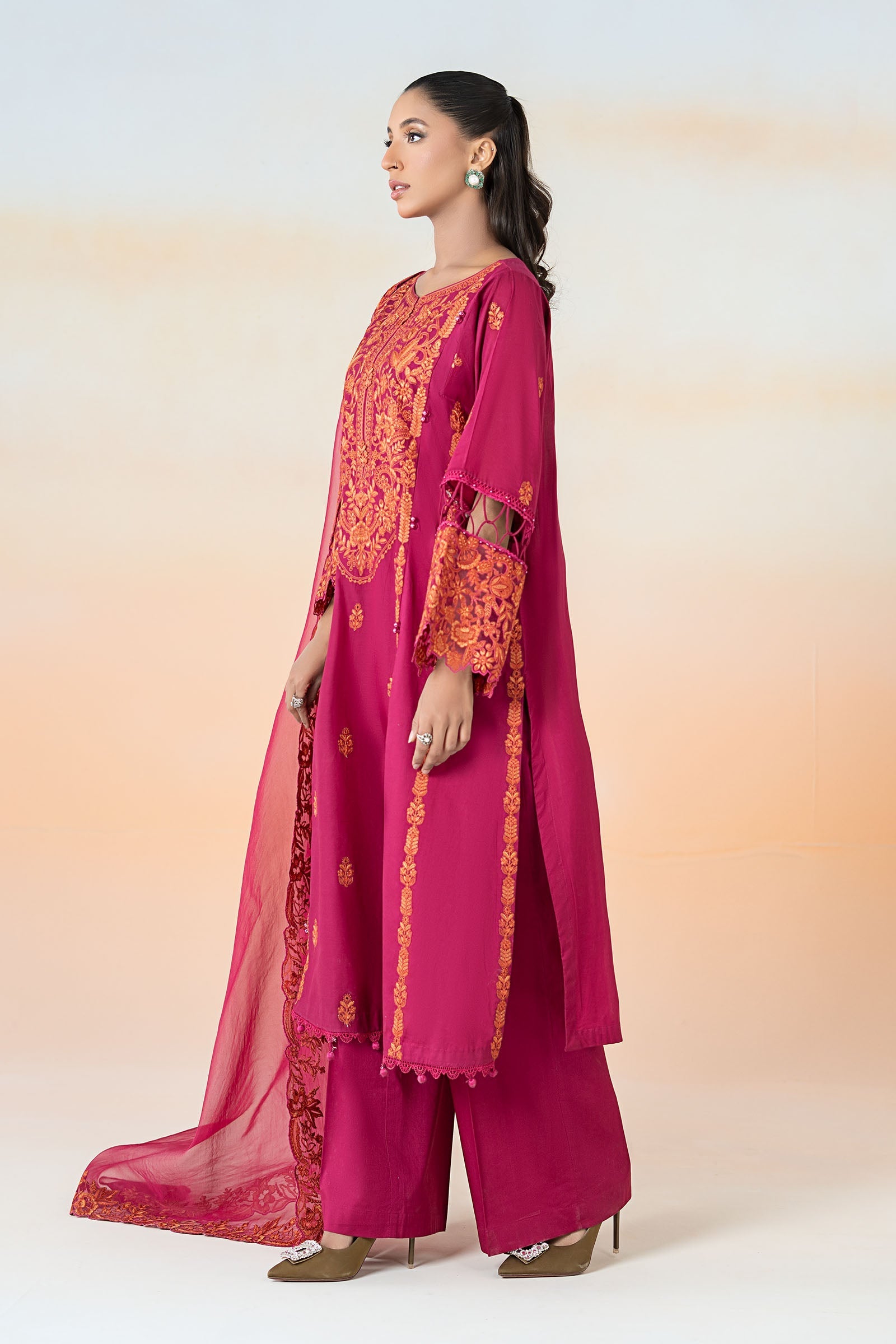 Maira B | Ready to Wear | DW-EF25-95