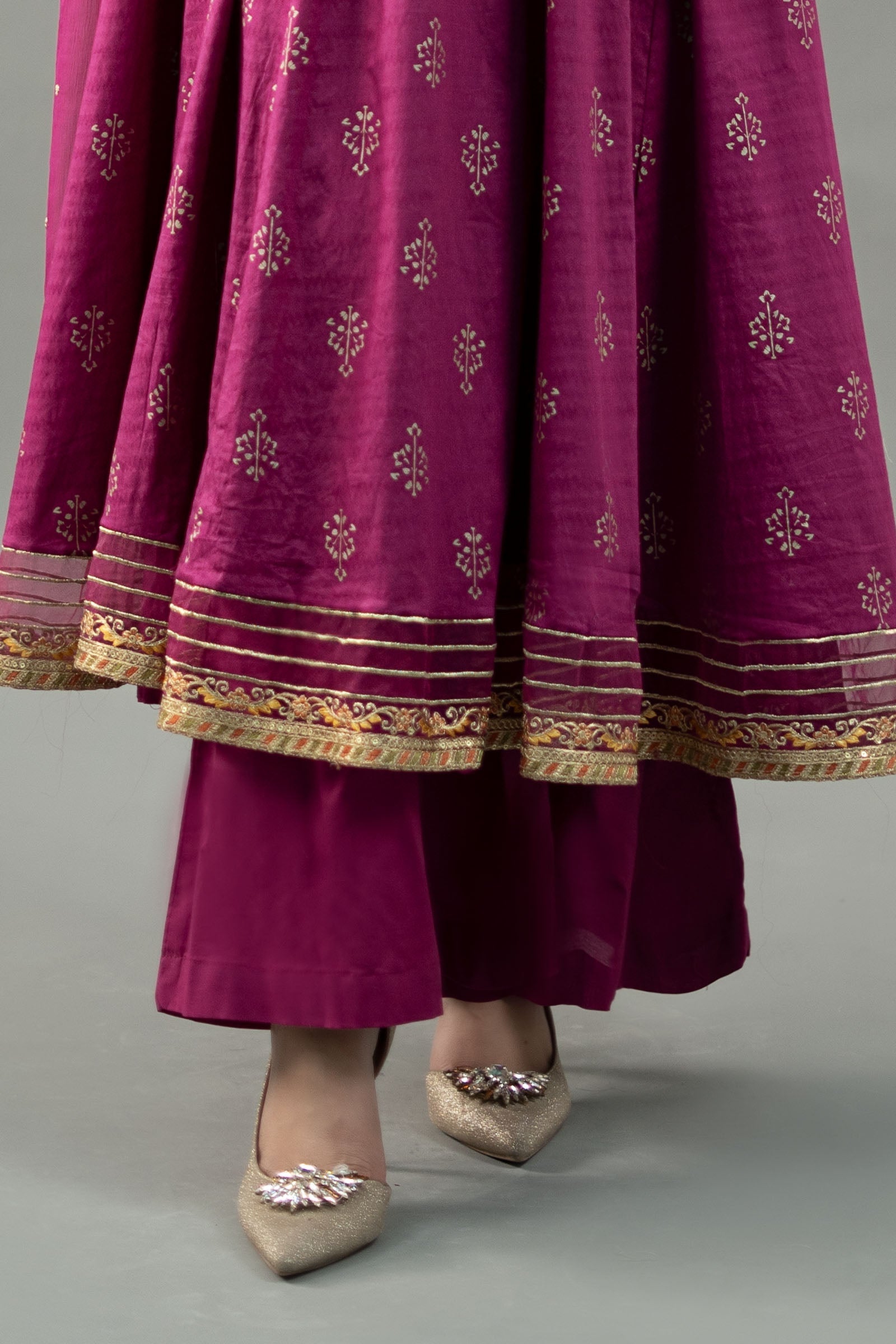 Maira B | Ready to Wear | DW-EF21-04R1 L Maroon