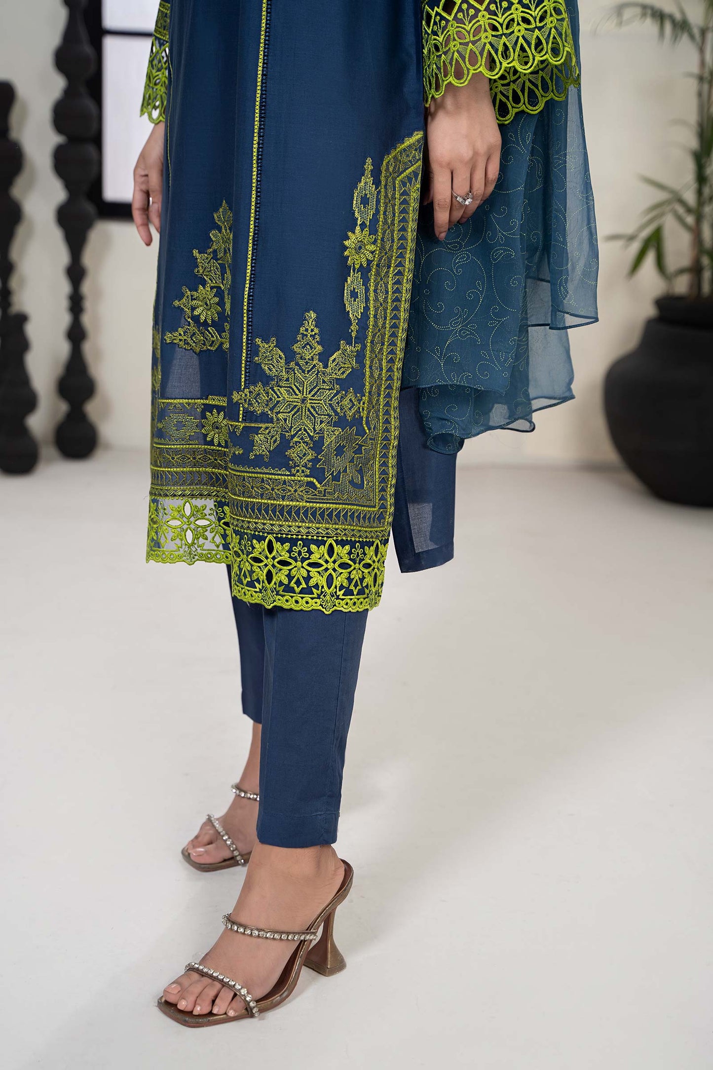 Maira B | Ready to Wear | DW-EF24-103 XL Blue