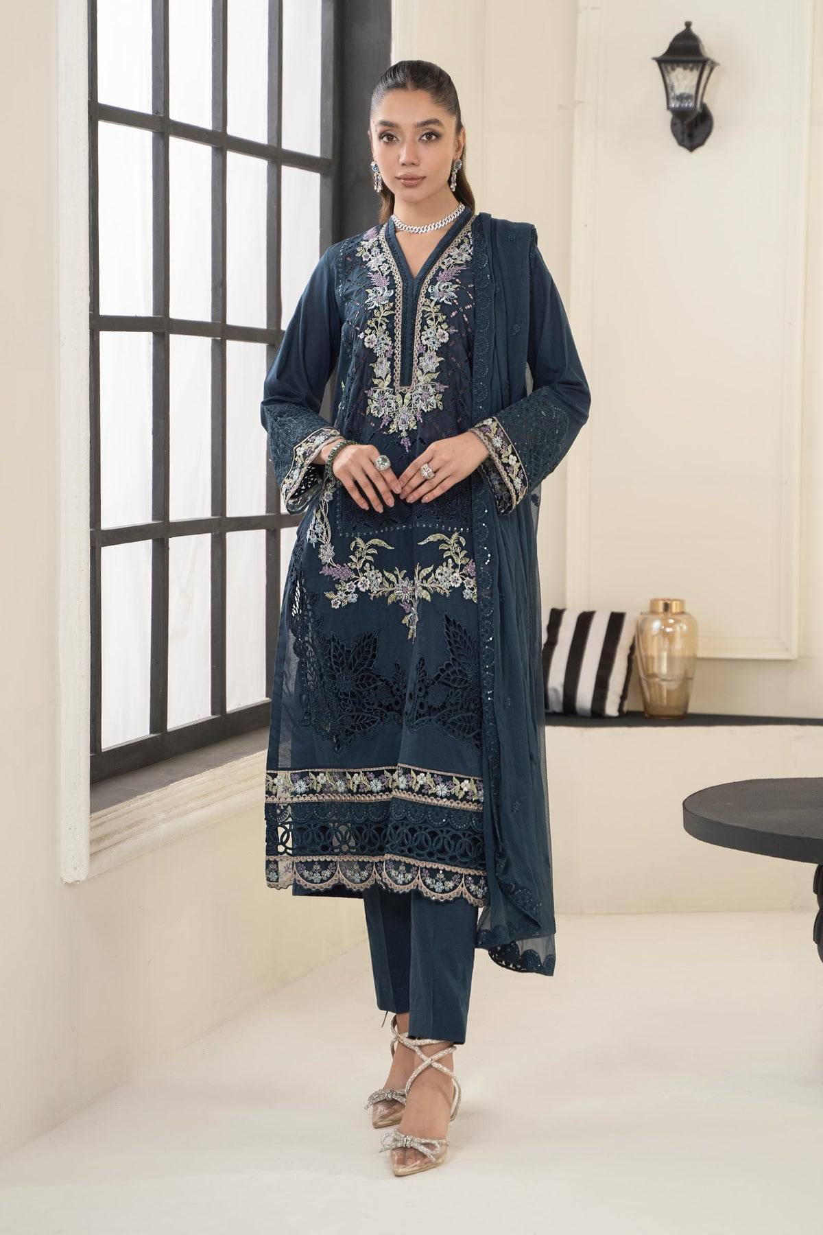 Maria B | Casual Pret 2024 | DW-EF24-17 - Pakistani Designer Dress - by Maria B | Type: Casuals - 100% Original at Saira Sultan