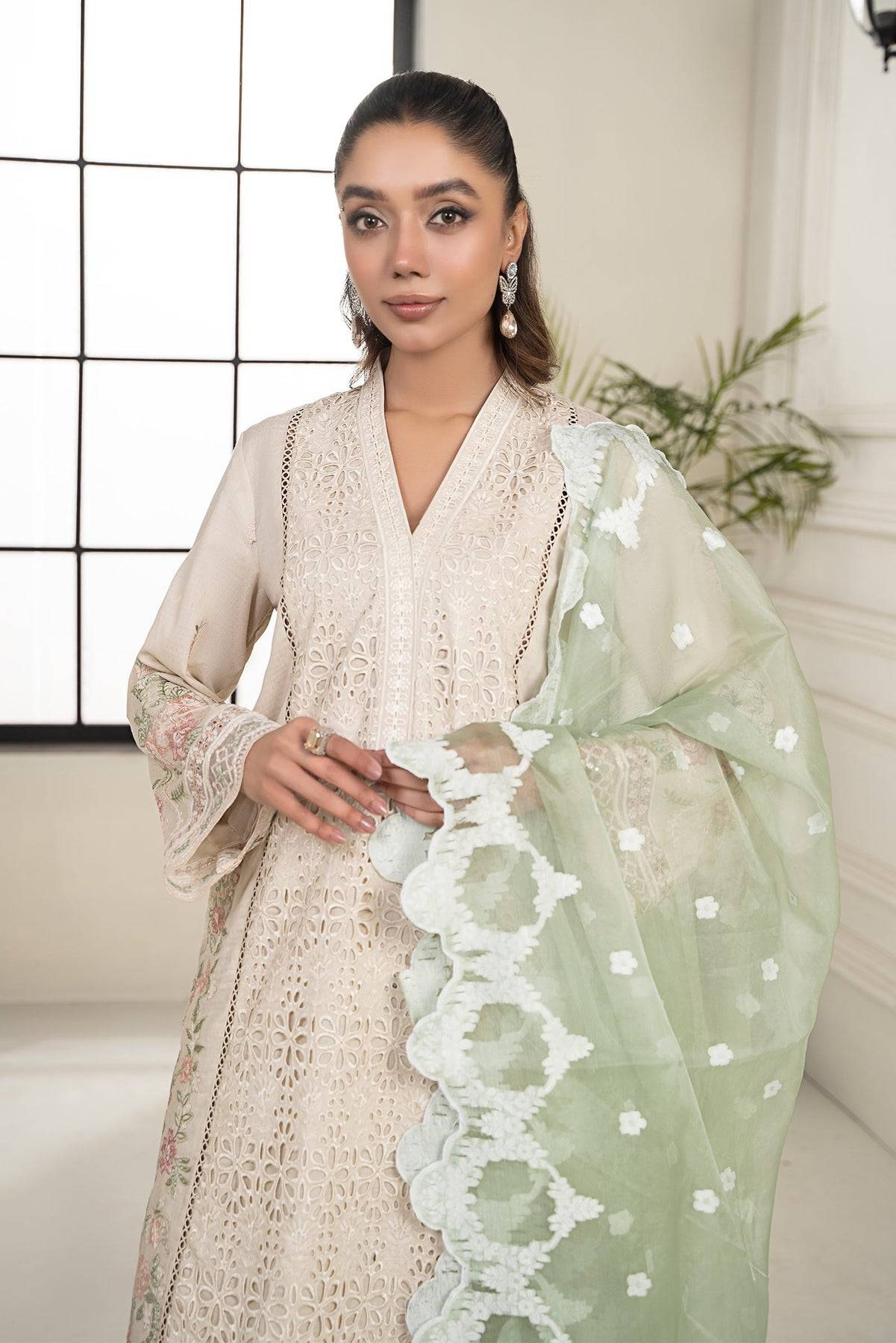 Maria B | Casual Pret 2024 | DW-EF24-33 - Pakistani Designer Dress - by Maria B | Type: Casuals - 100% Original at Saira Sultan
