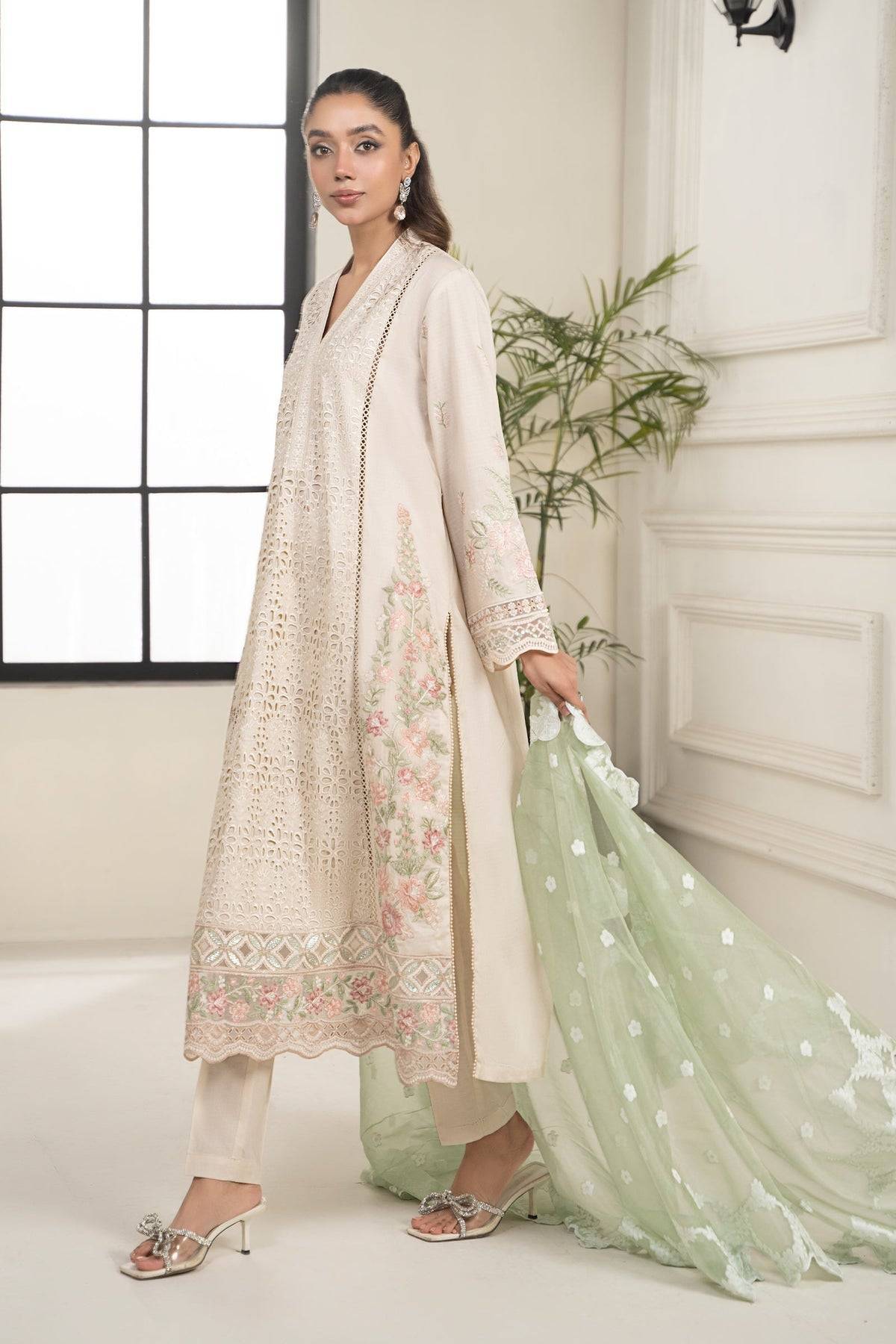 Maria B | Casual Pret 2024 | DW-EF24-33 - Pakistani Designer Dress - by Maria B | Type: Casuals - 100% Original at Saira Sultan