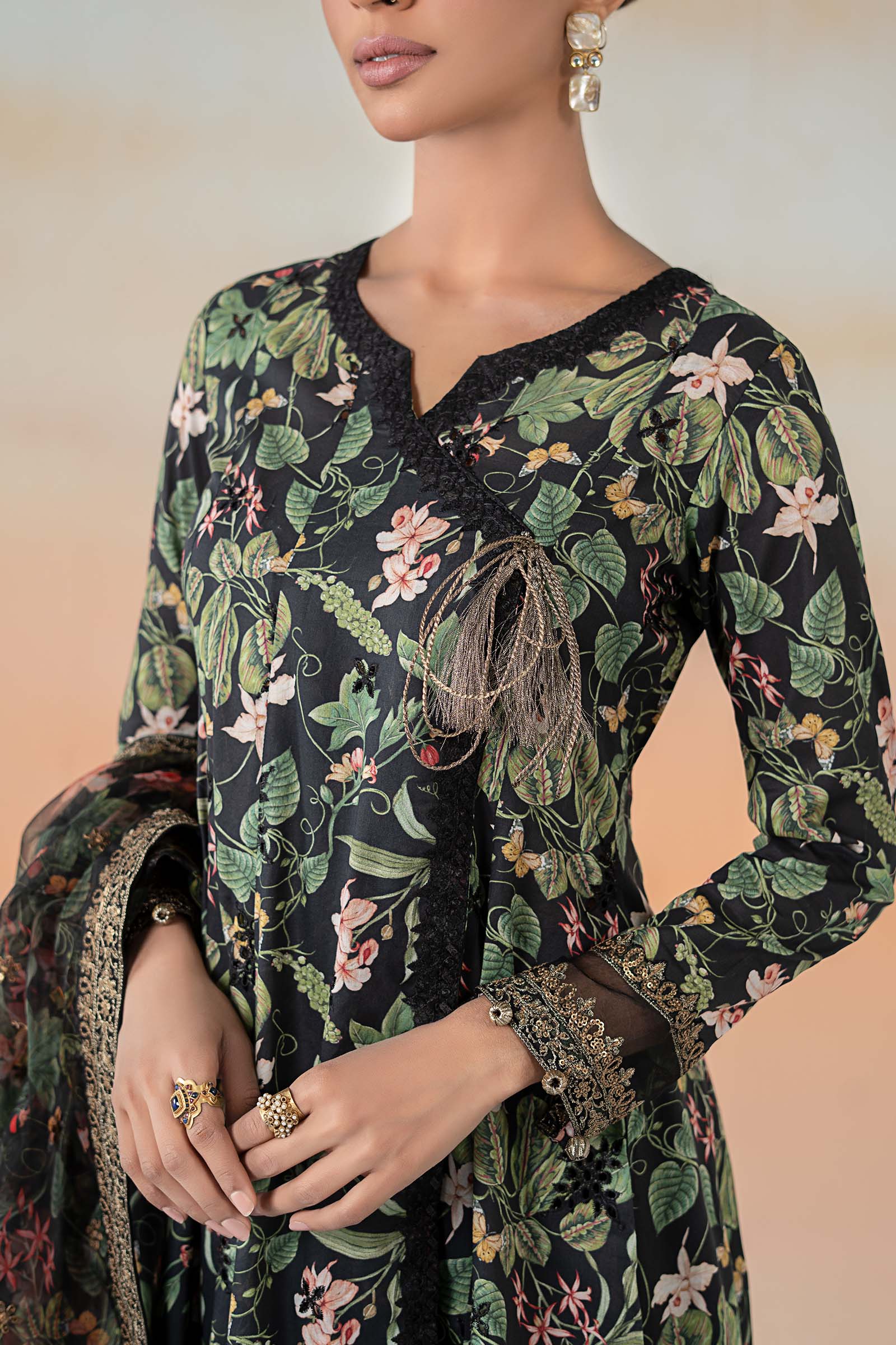 Maira B | Ready to Wear | DW-EF25-90 L Black