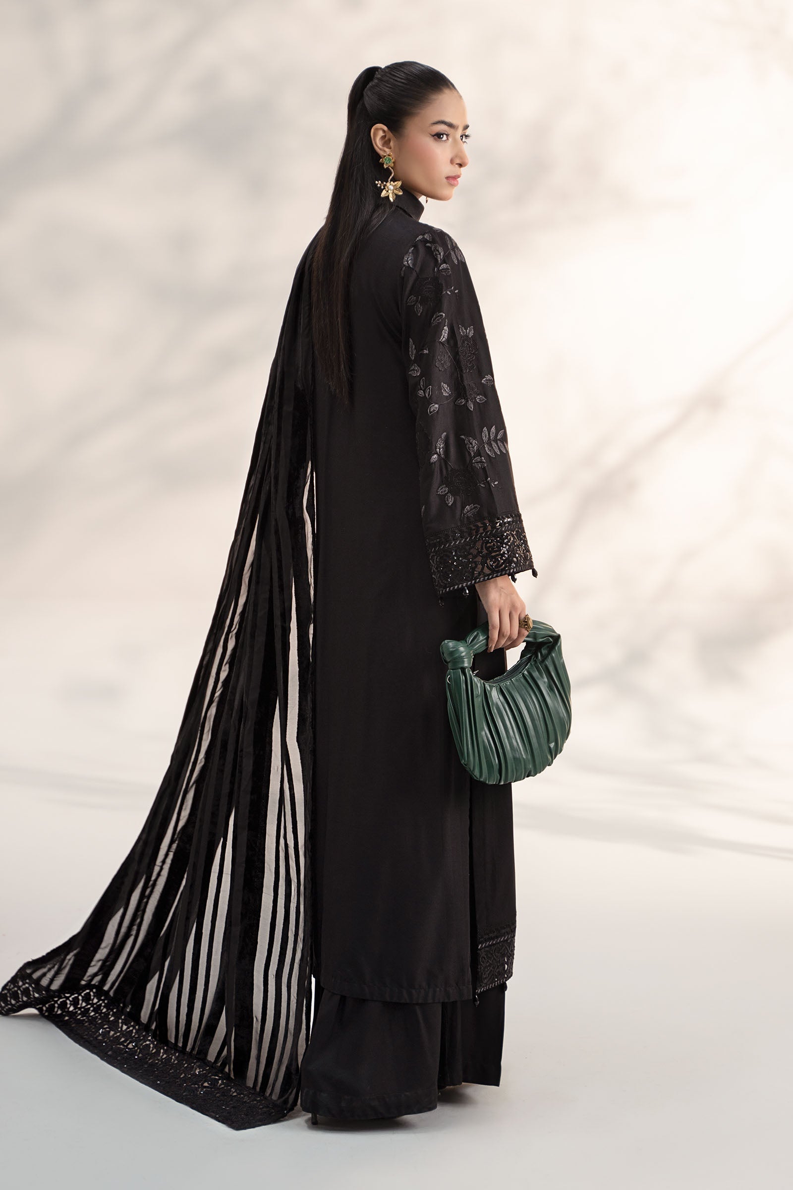 Maira B | Ready to Wear | DW-W24-103 XL Black