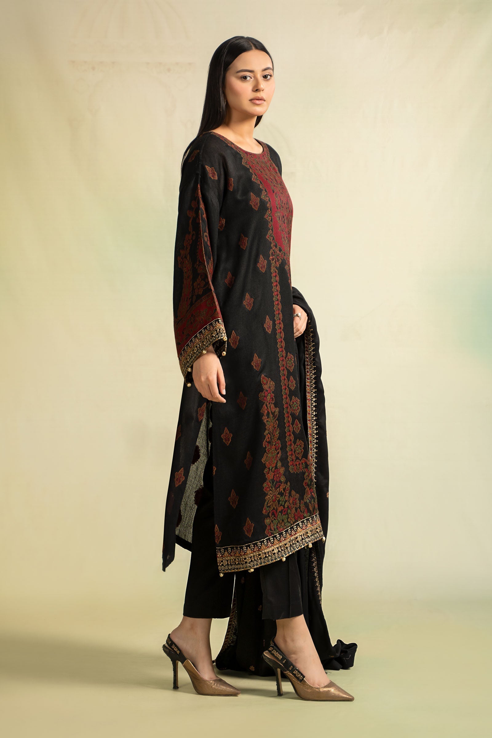 Maira B | Ready to Wear | DW-W24-107 XL Black