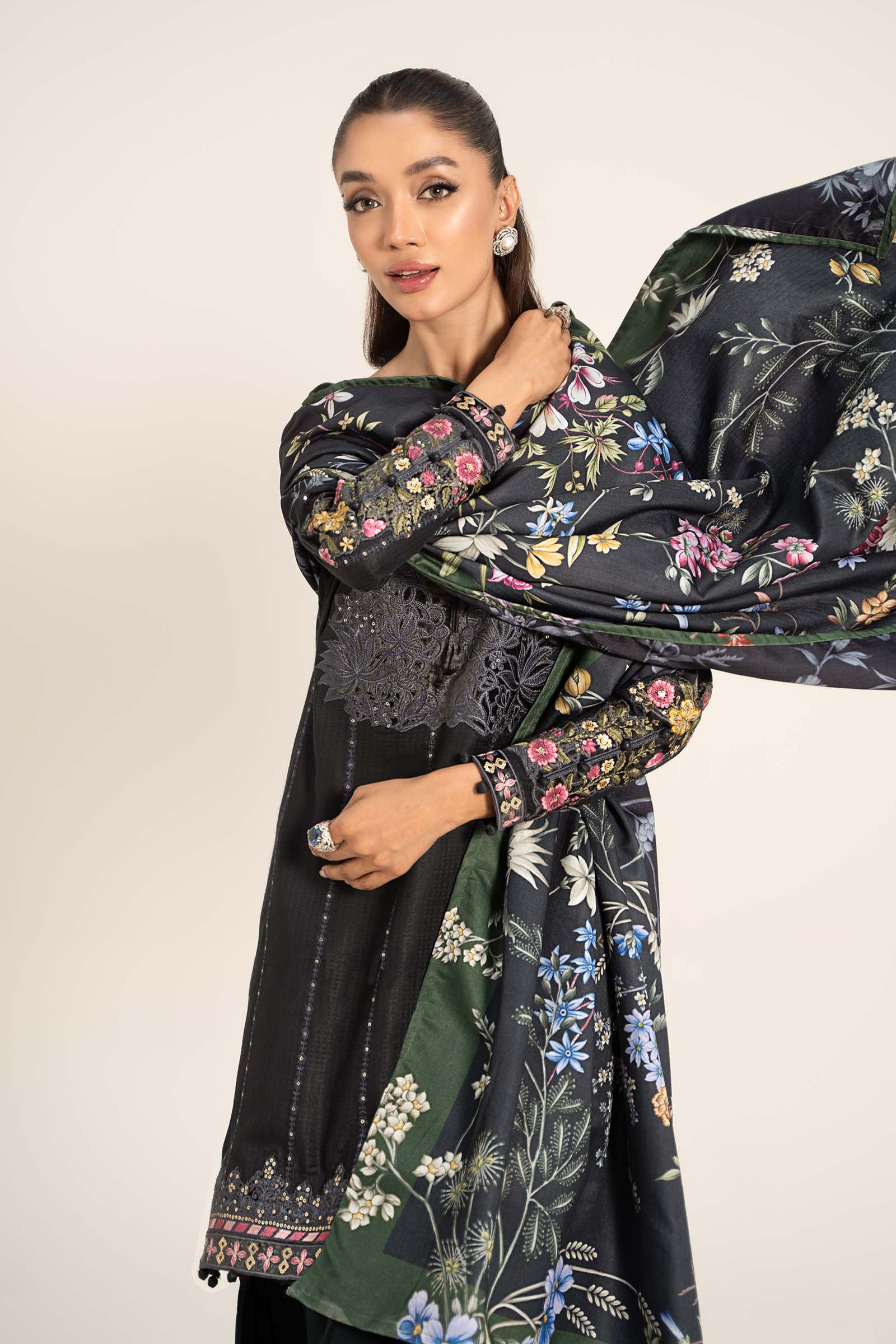 Maira B | Ready to Wear | DW-W24-150 M Grey