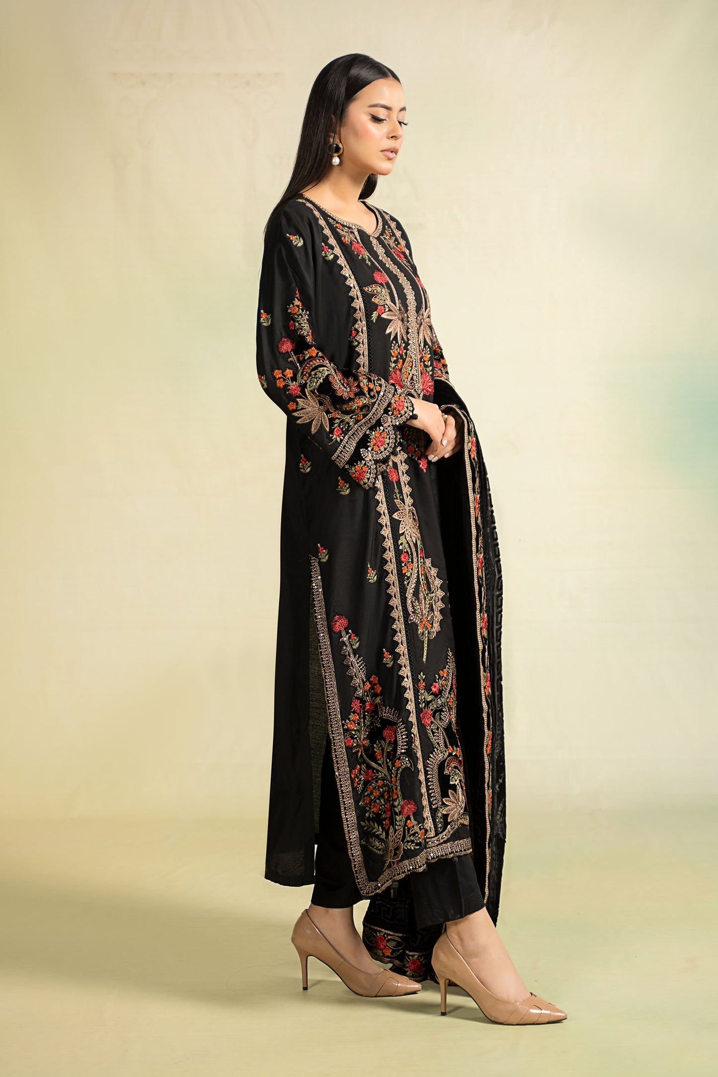 Maira B | Ready to Wear | DW-W24-16 L Black