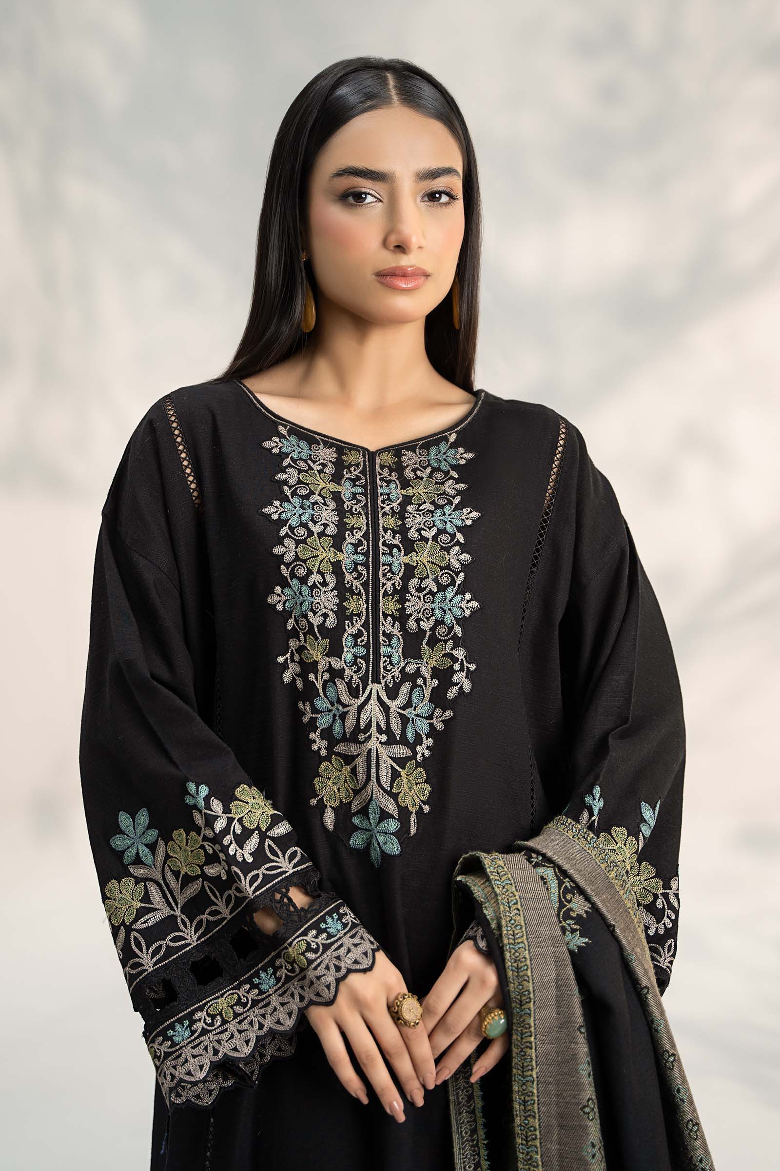 Maira B | Ready to Wear | DW-W24-19 S Black