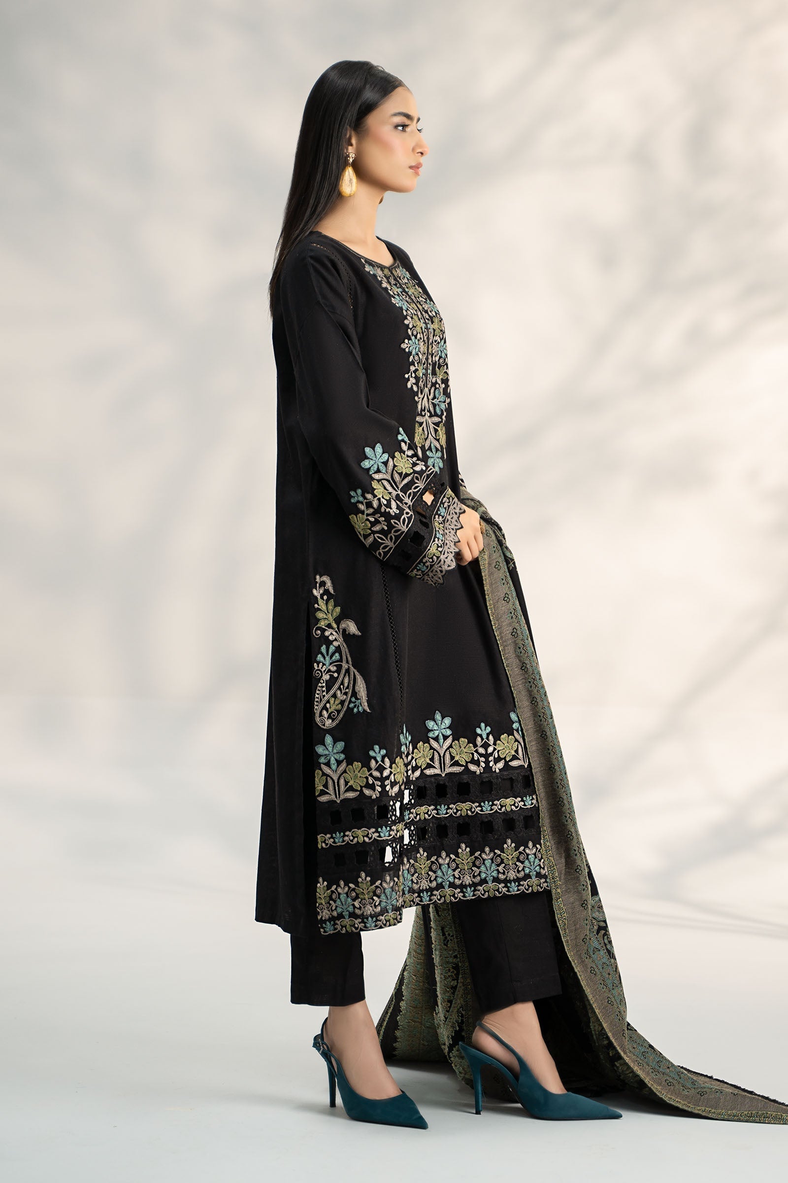 Maira B | Ready to Wear | DW-W24-19 XL Black