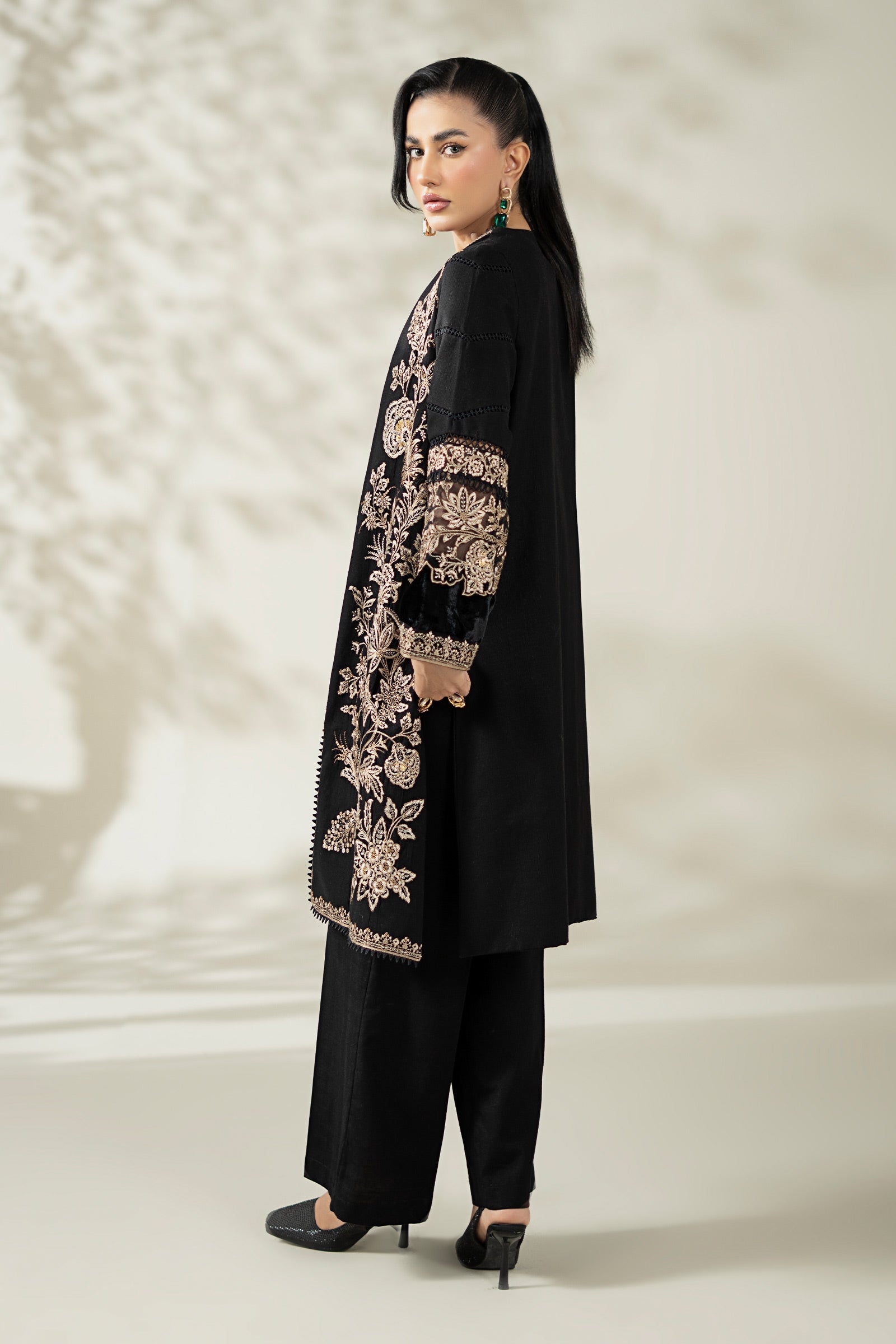 Maria B | Pre Fall Dresses | 3 Piece Embroidered Khaddar Suit ZG - Pakistani Designer Dress - by Maria B - Type : Ladies Clothes - 100% Original at Saira Sultan