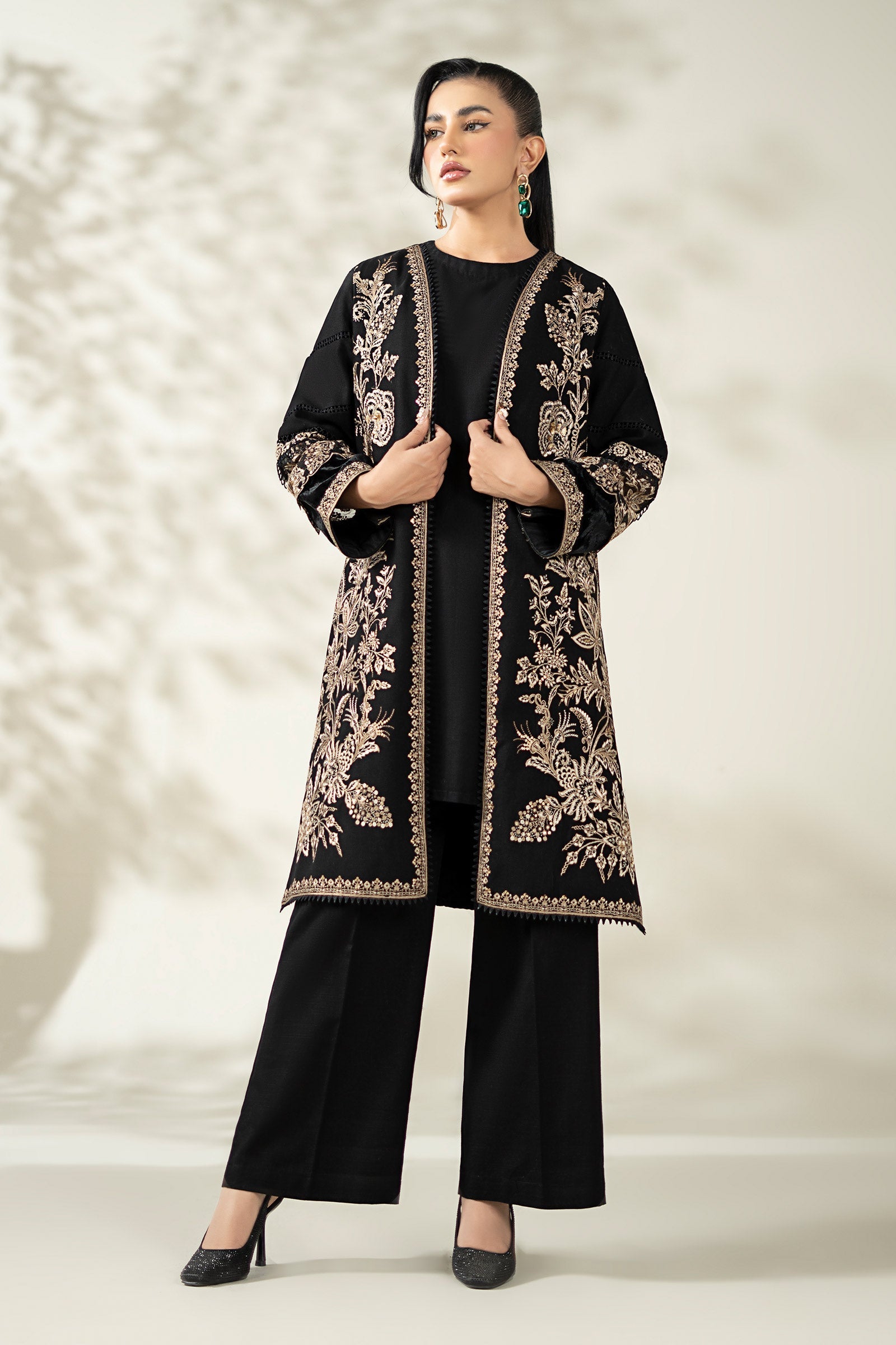 Maria B | Pre Fall Dresses | 3 Piece Embroidered Khaddar Suit ZG - Pakistani Designer Dress - by Maria B - Type : Ladies Clothes - 100% Original at Saira Sultan