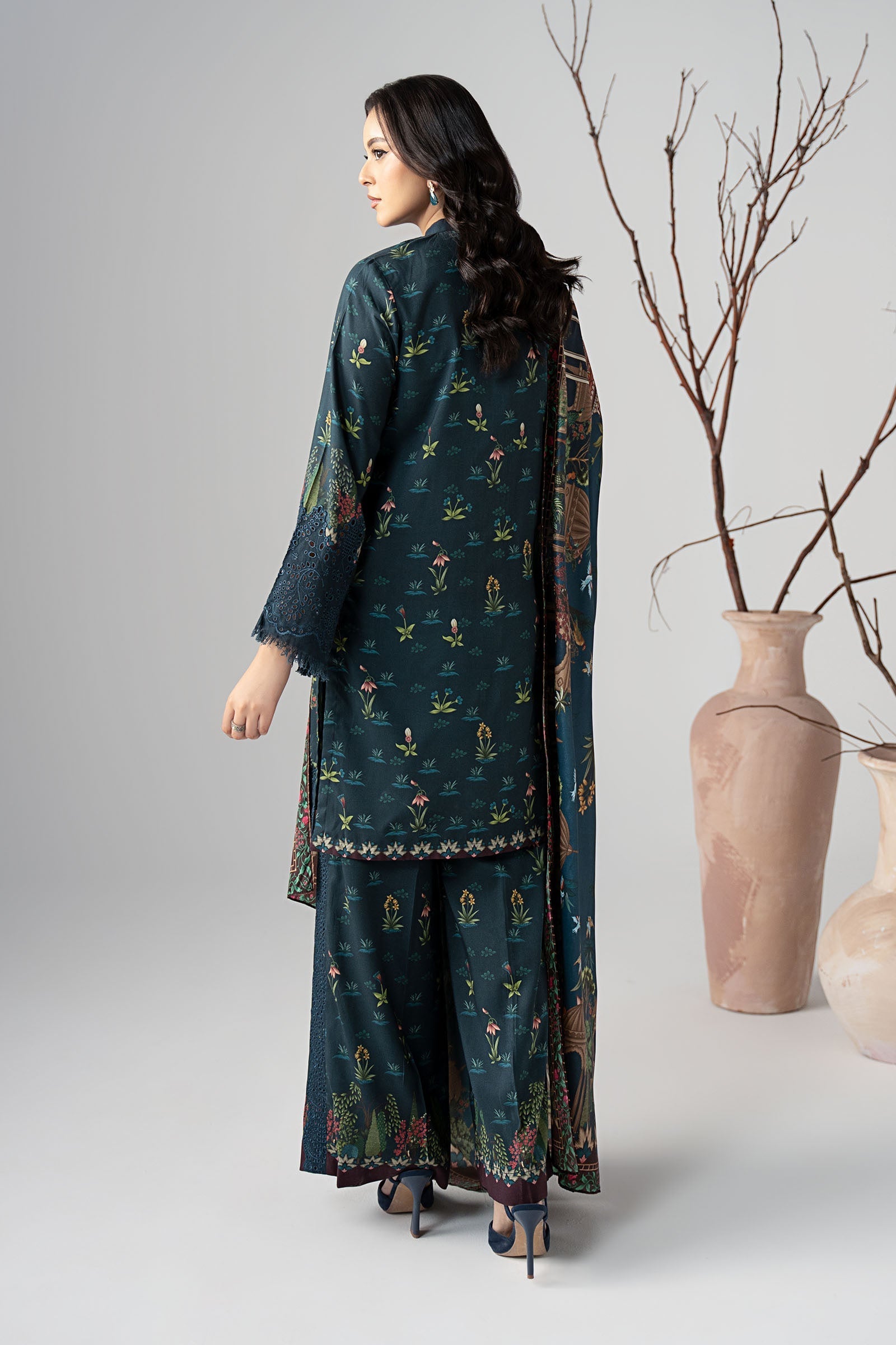 Maria B | Pre Fall Dresses | 3 Piece Embroidered Linen Suit ZE - Pakistani Designer Dress - by Maria B - Type : Ladies Clothes - 100% Original at Saira Sultan