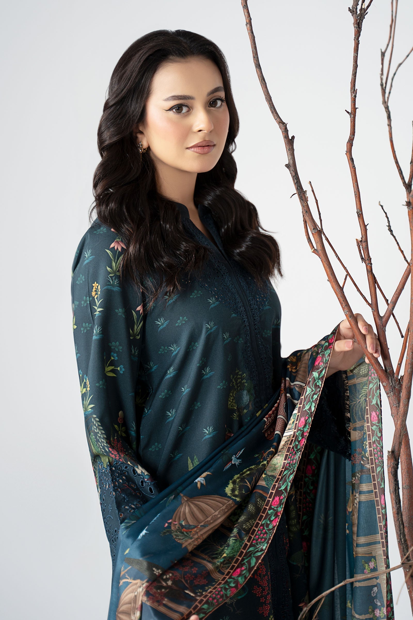 Maria B | Pre Fall Dresses | 3 Piece Embroidered Linen Suit ZE - Pakistani Designer Dress - by Maria B - Type : Ladies Clothes - 100% Original at Saira Sultan
