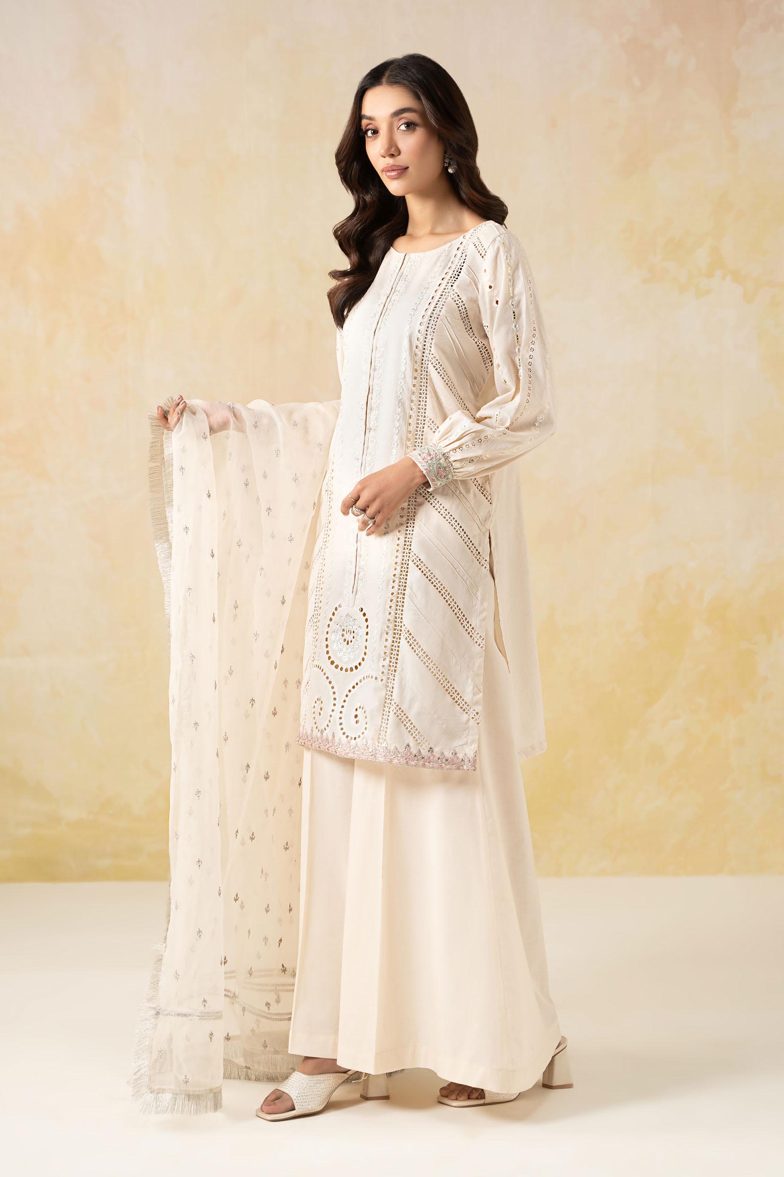 Maira B | Ready to Wear | DW-EF25-28 L White
