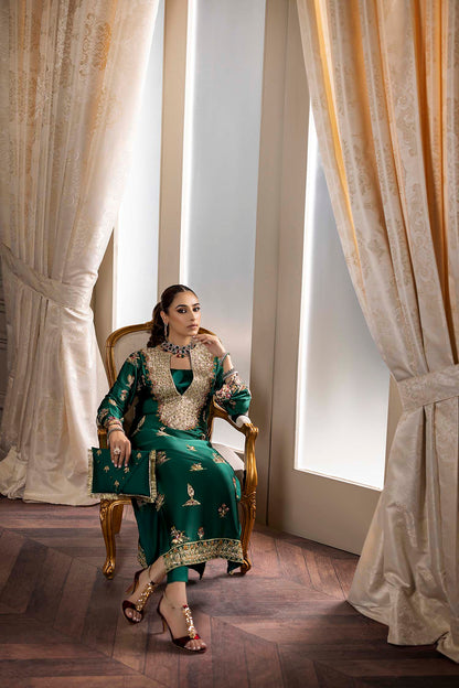 Nuriyaa | Rozanne Formals | Daphne