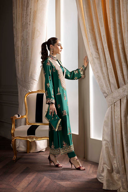 Nuriyaa | Rozanne Formals | Daphne