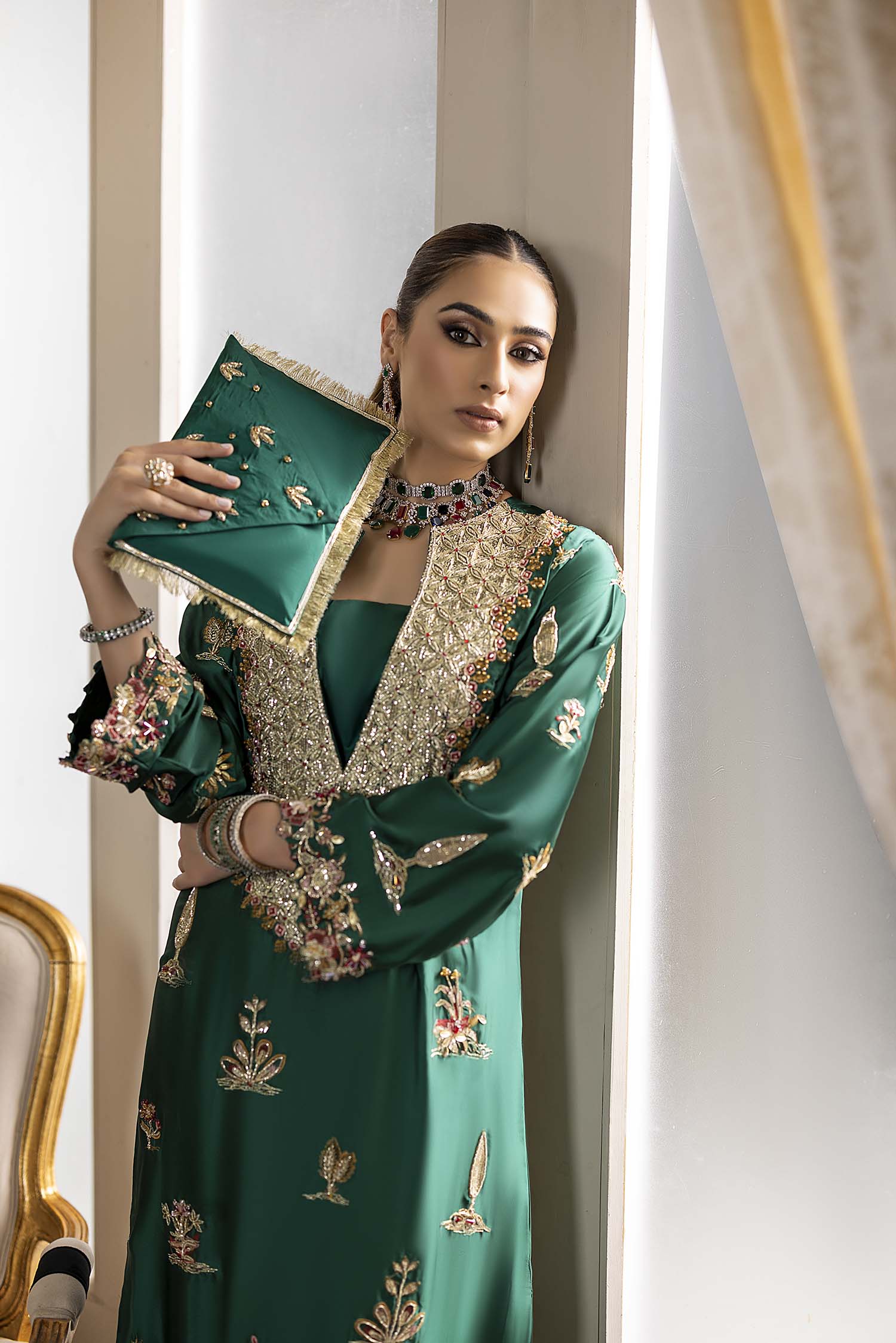 Nuriyaa | Rozanne Formals | Daphne