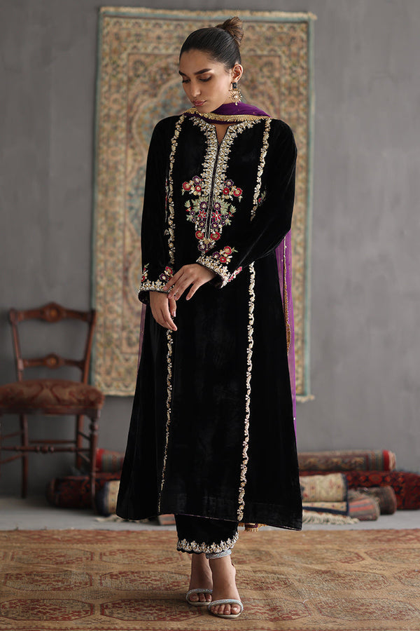 Sana Abbas | Velvet Formals | DELILAH M Black Velvet