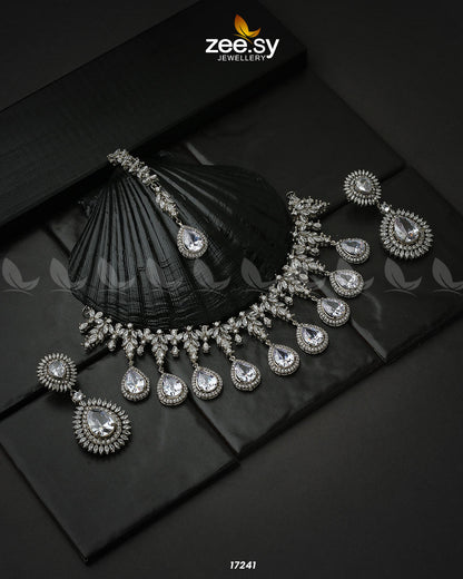 Drop Cut Necklace White